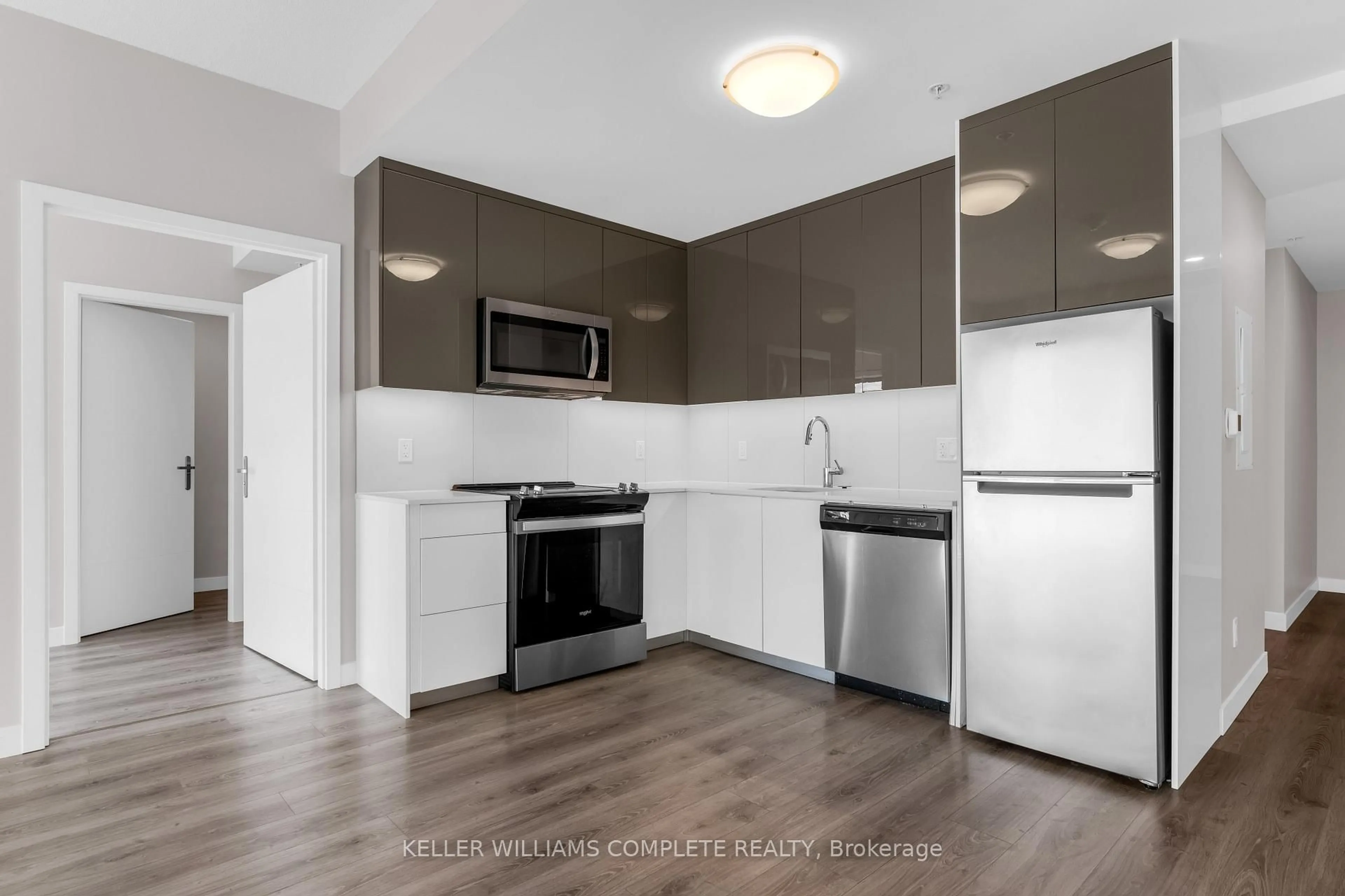 Standard kitchen, unknown for 60 Frederick St #307, Kitchener Ontario N2H 0C7