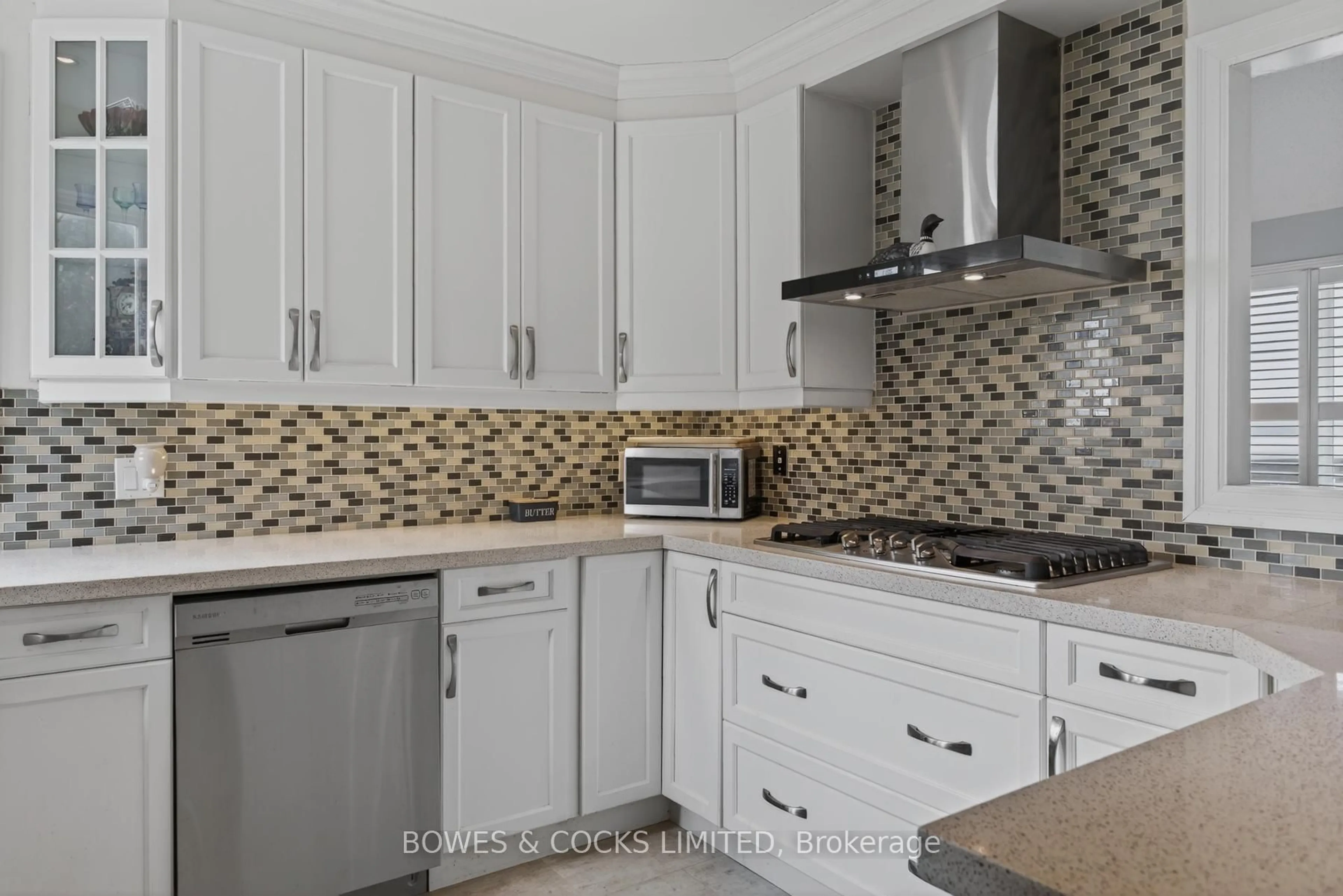 Standard kitchen, ceramic/tile floor for 284 Port Hoover Rd, Kawartha Lakes Ontario K9K 1A8