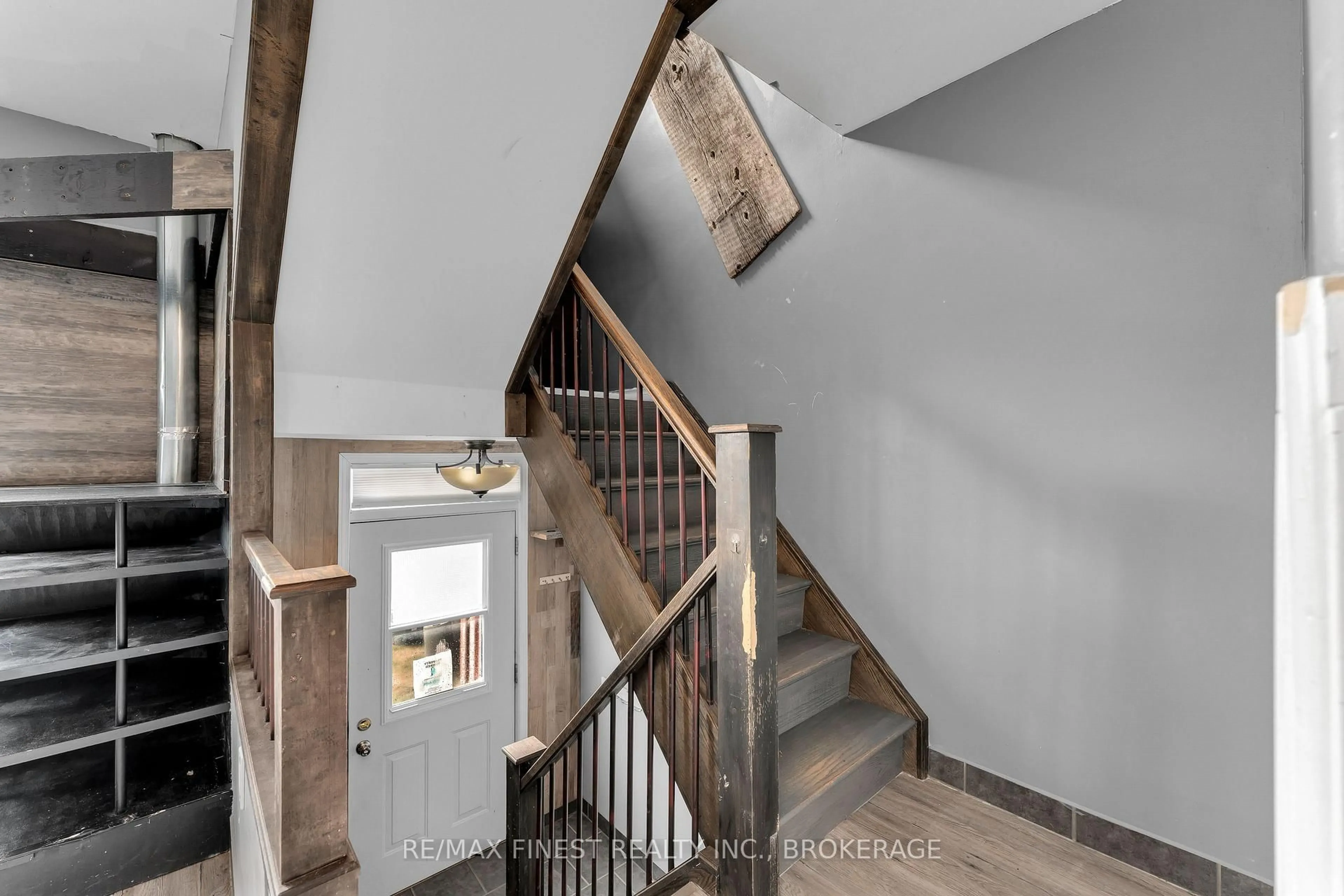 Stairs for 5 Meadow Lane, Greater Napanee Ontario K7R 3R8