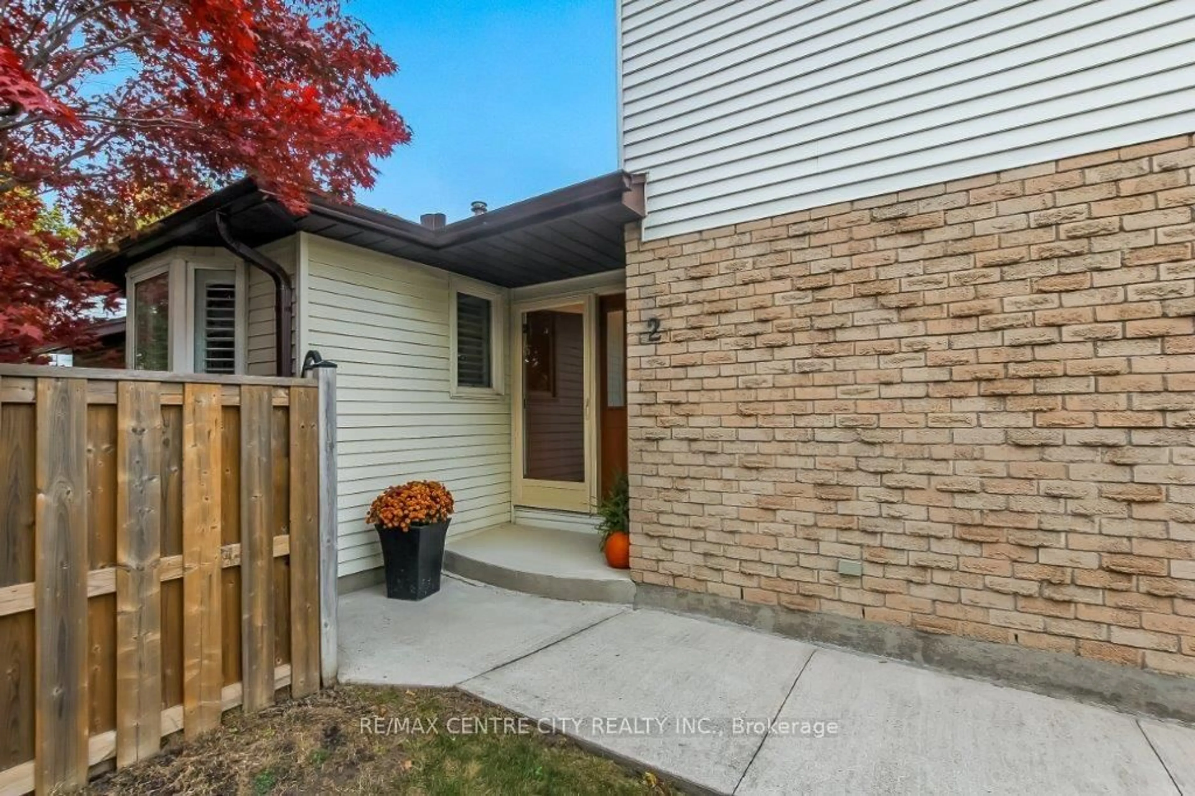 Home with brick exterior material, street for 2 Aldersbrook Cres, London North Ontario N6G 3R3
