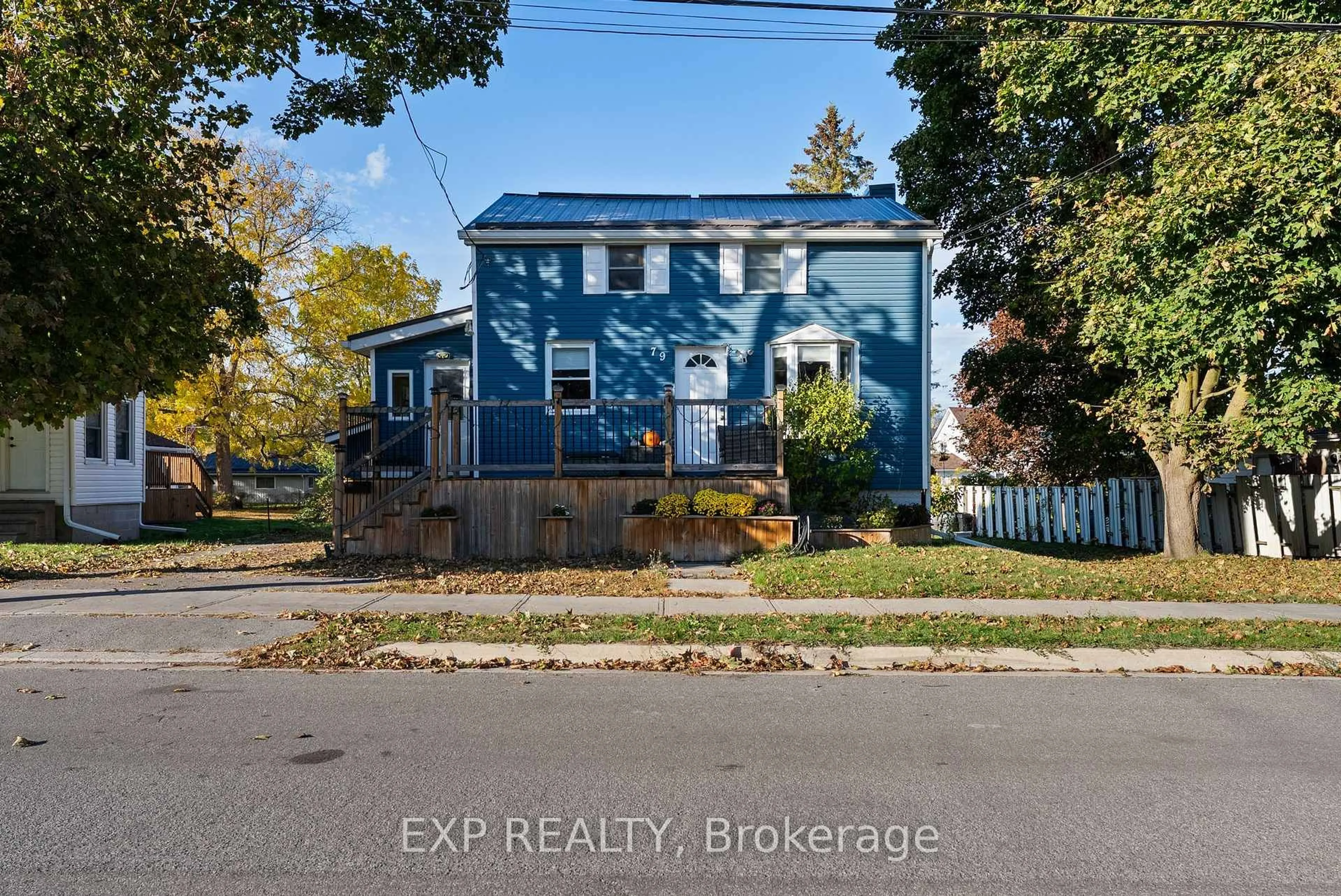 A pic from outside/outdoor area/front of a property/back of a property/a pic from drone, street for 79 Purdy St, Belleville Ontario K8P 1Z2