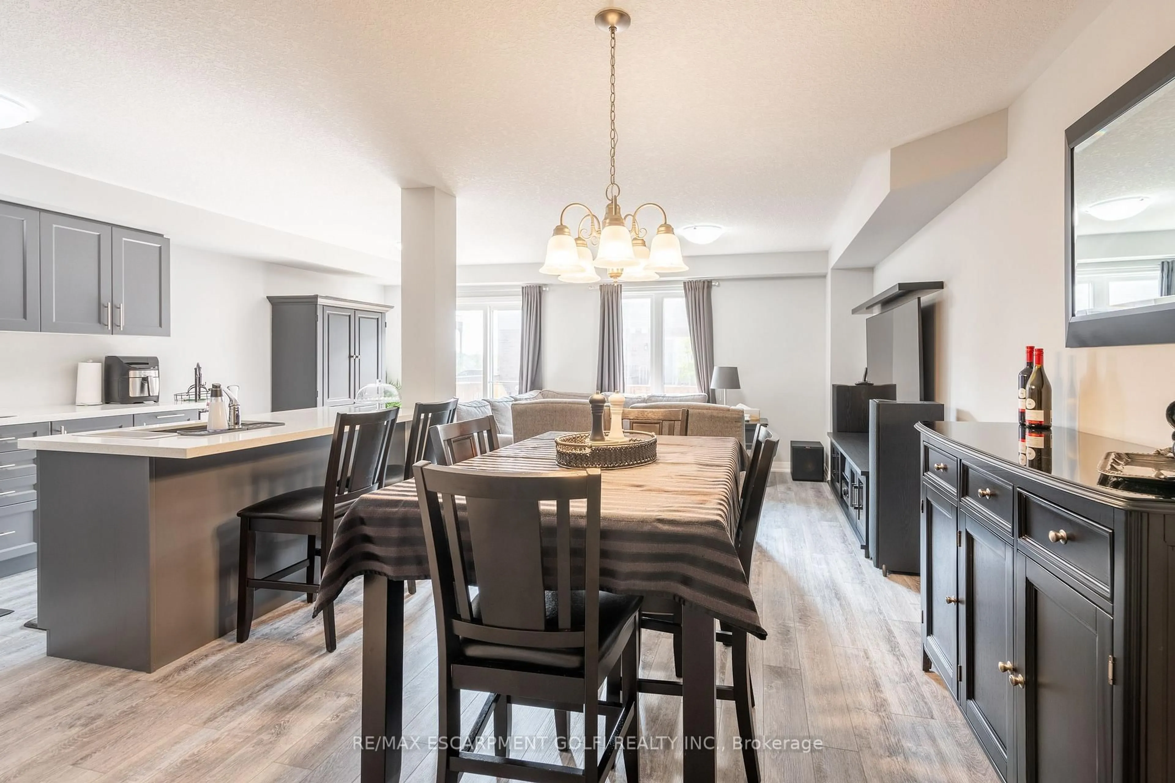 Dining room, wood/laminate floor for 6 LOON Lane, Hamilton Ontario L0R 1P0