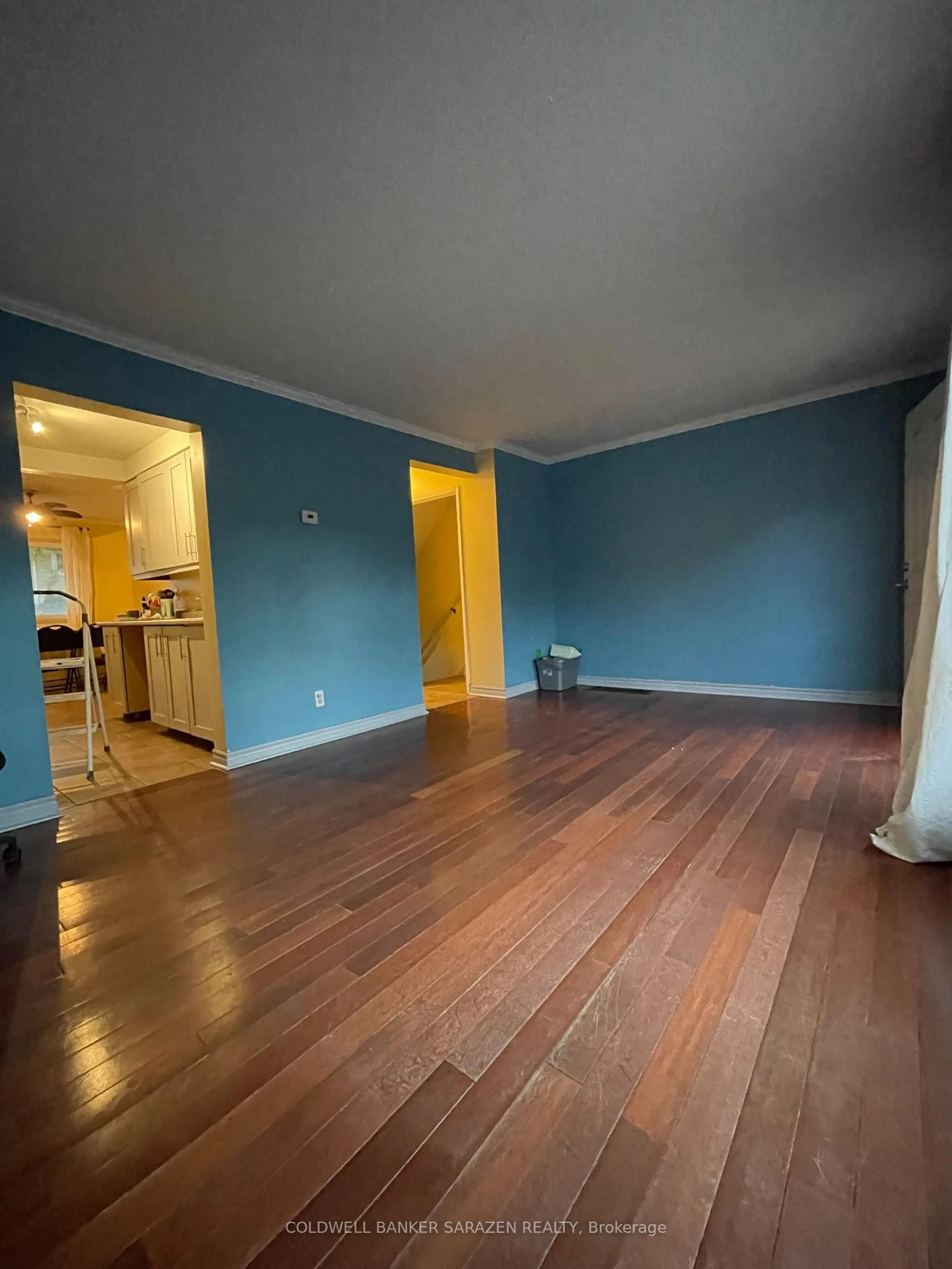 A pic of a room for 4868 Hendon Way #10, Ottawa Ontario K1J 8T1