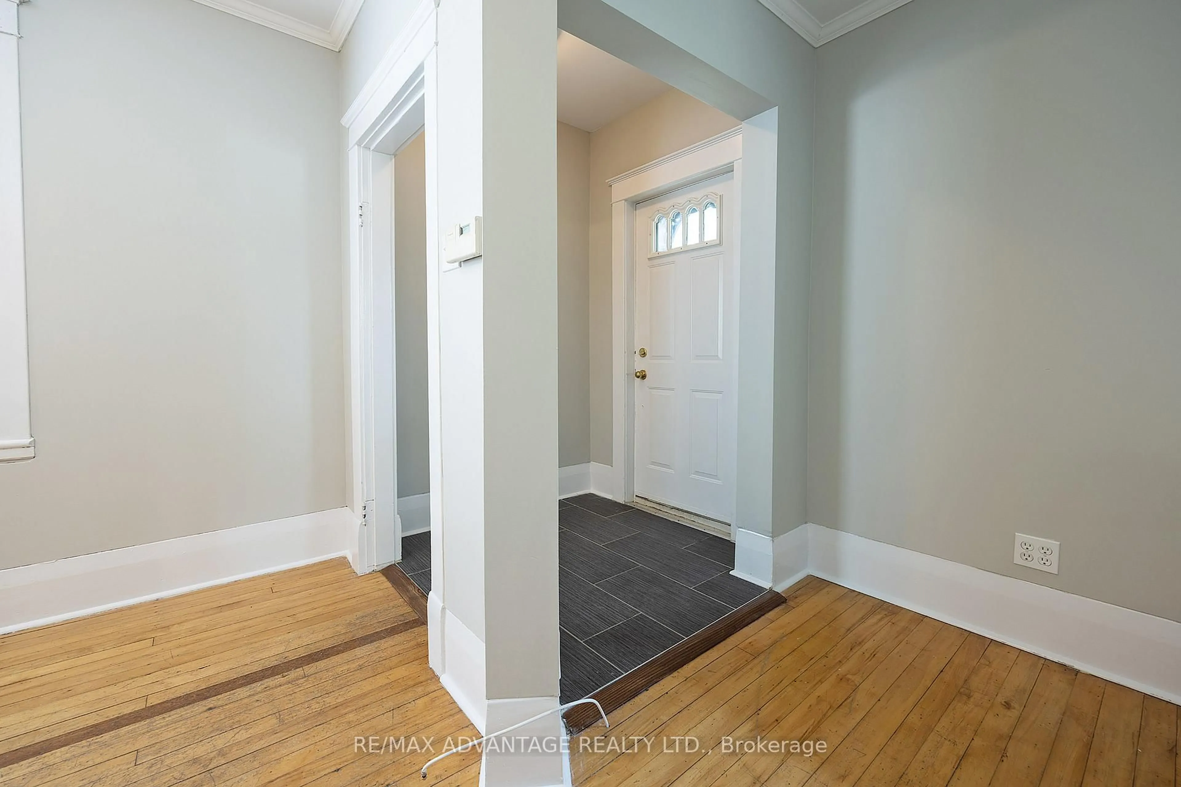 Indoor entryway for 30 Langarth St, London South Ontario N6C 1Z1
