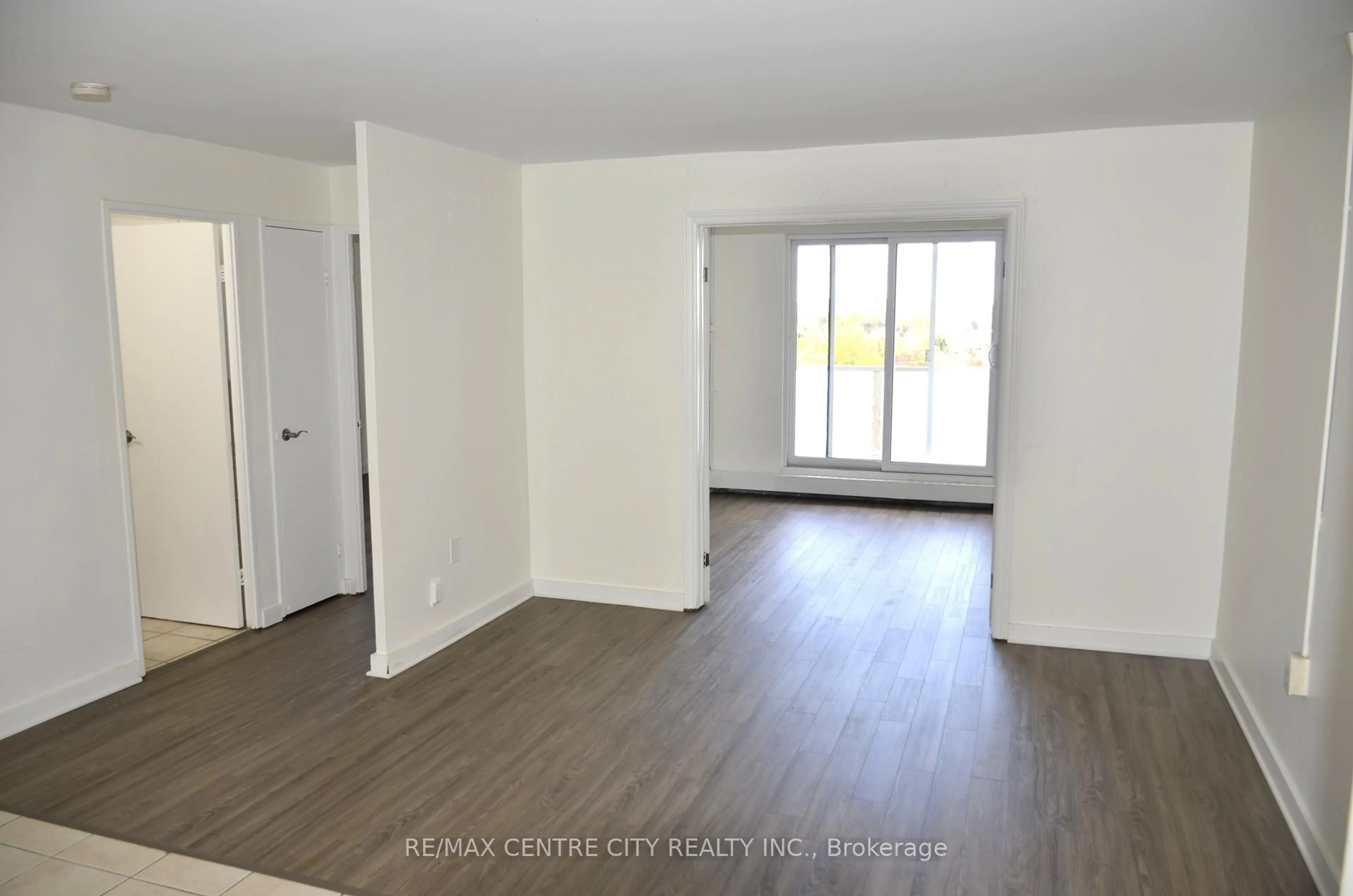 A pic of a room for 573 Mornington Ave #801, London East Ontario N5Y 4T9