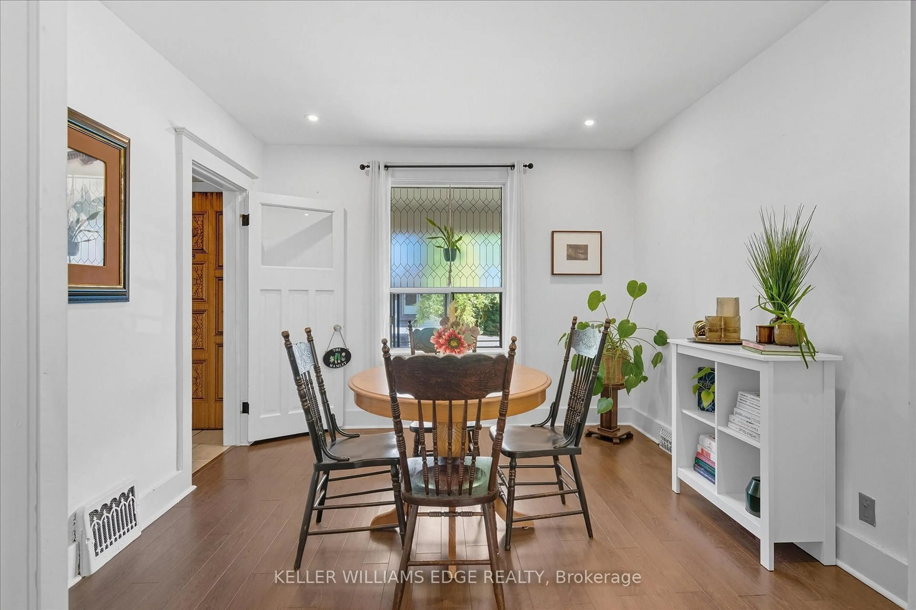 Dining room, unknown for 163 Grosvenor Ave, Hamilton Ontario L8L 7S7