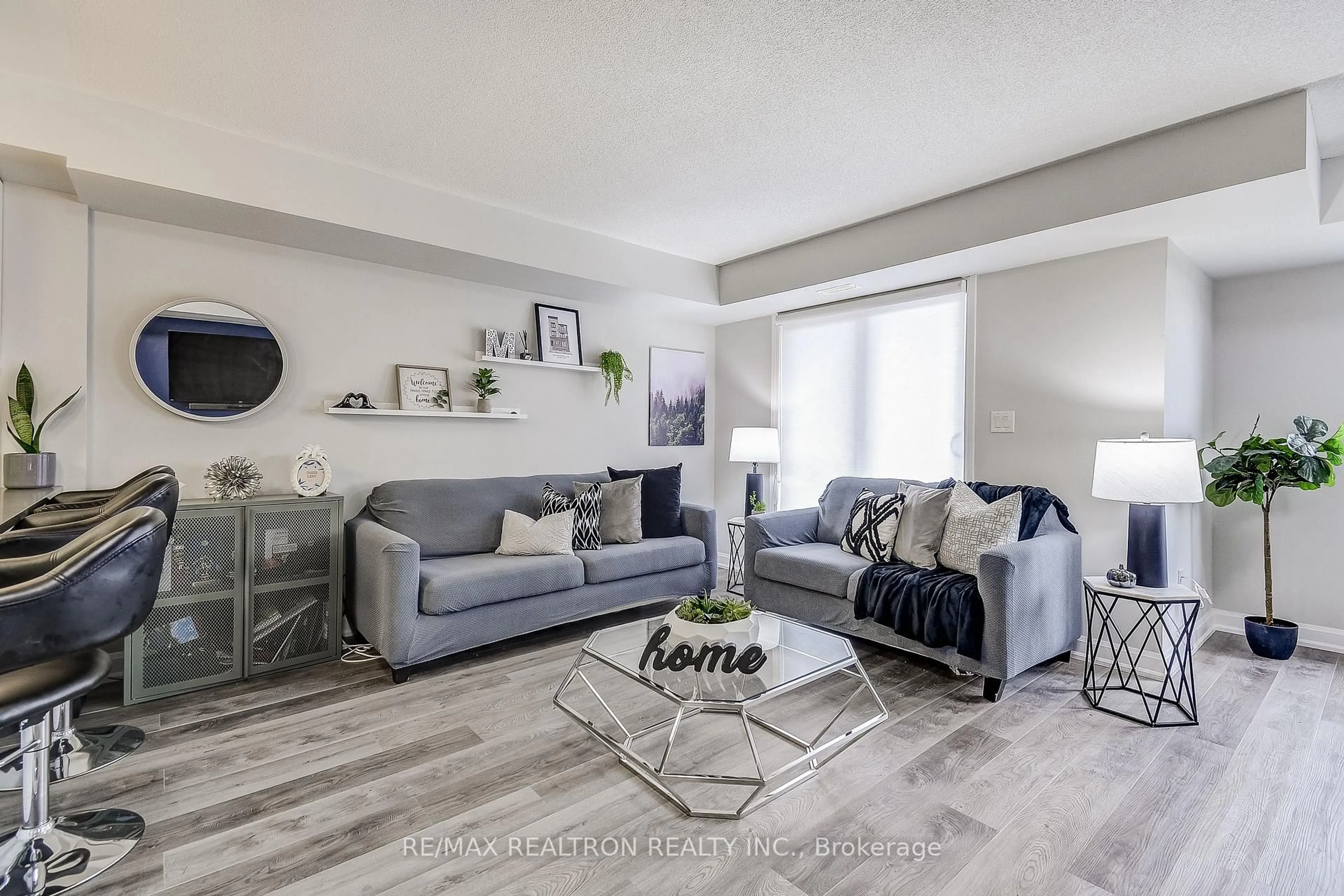Living room with furniture, unknown for 350 Fisher Mills Rd #31, Cambridge Ontario N3C 0G8