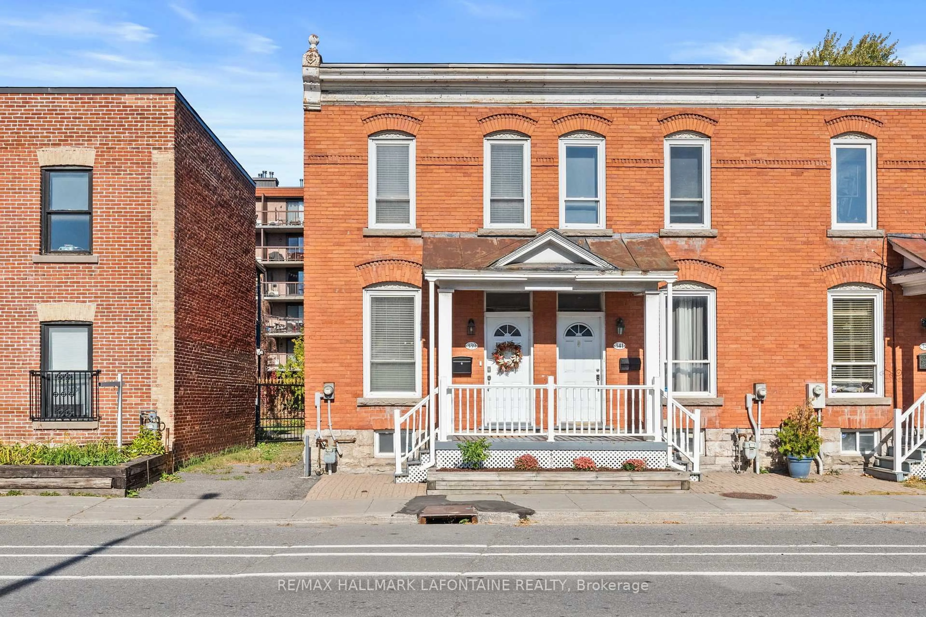 Home with brick exterior material, building for 339 St Patrick St, Ottawa Ontario K1N 5K6