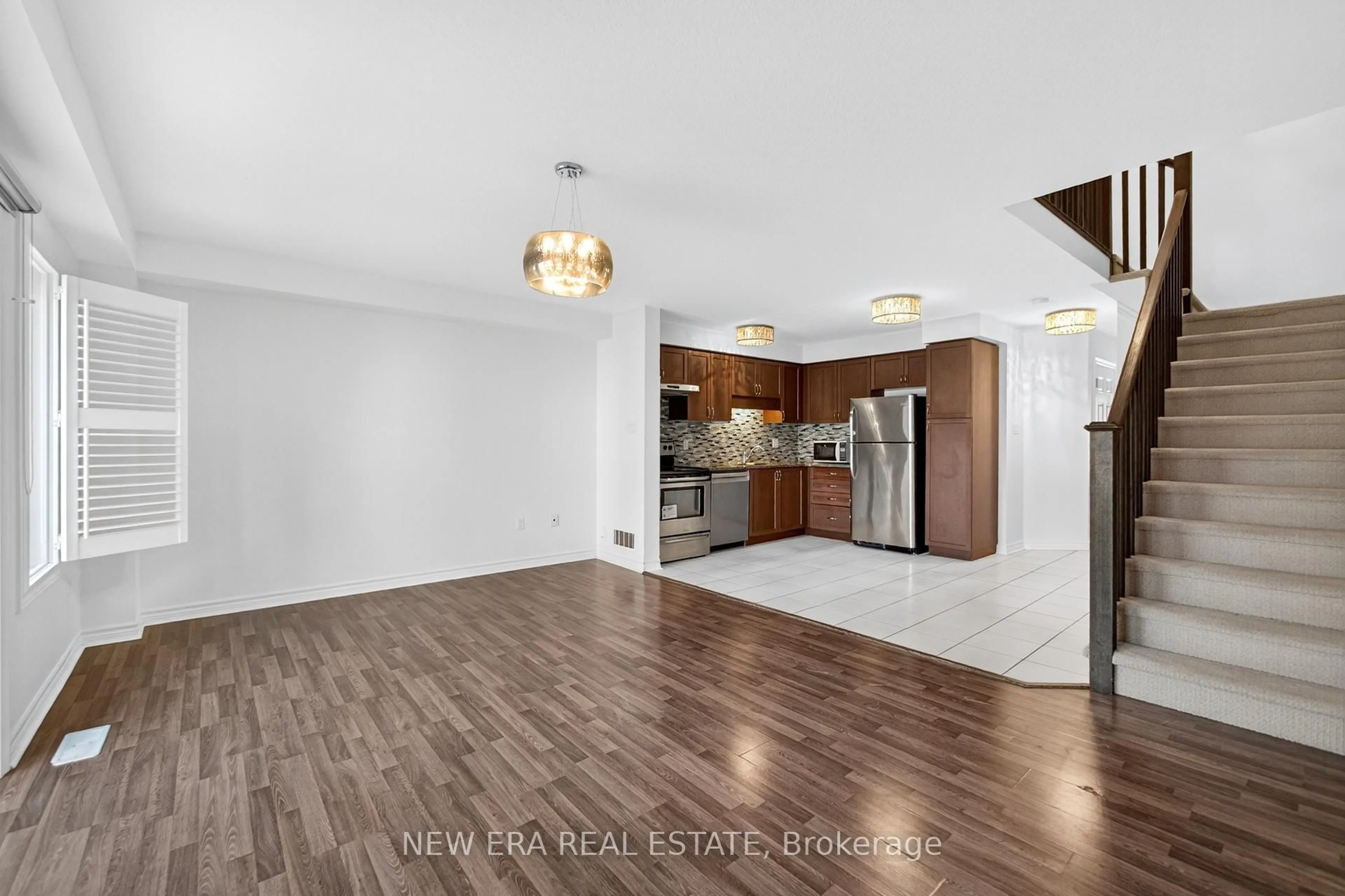 Open concept kitchen, unknown for 34 Arlington Cres, Guelph Ontario N1L 0L1