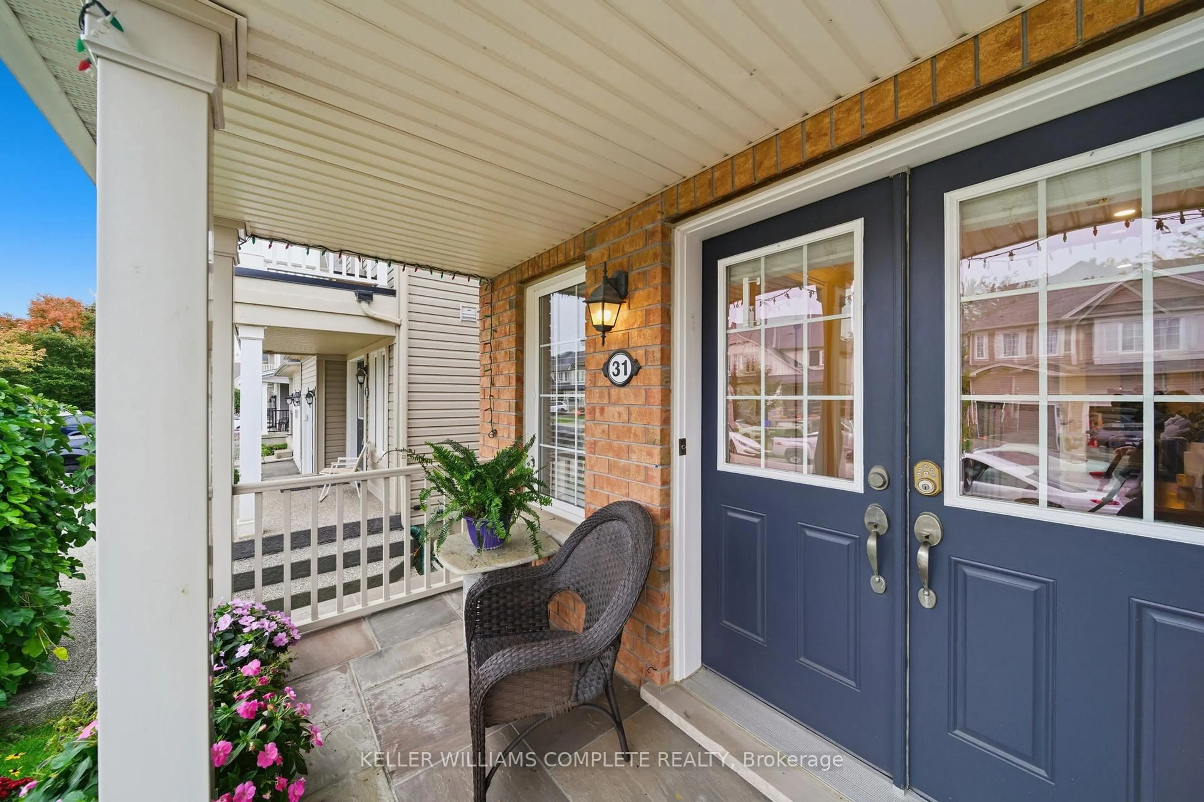 Indoor entryway for 31 GOWLAND Dr, Hamilton Ontario L0R 1C0
