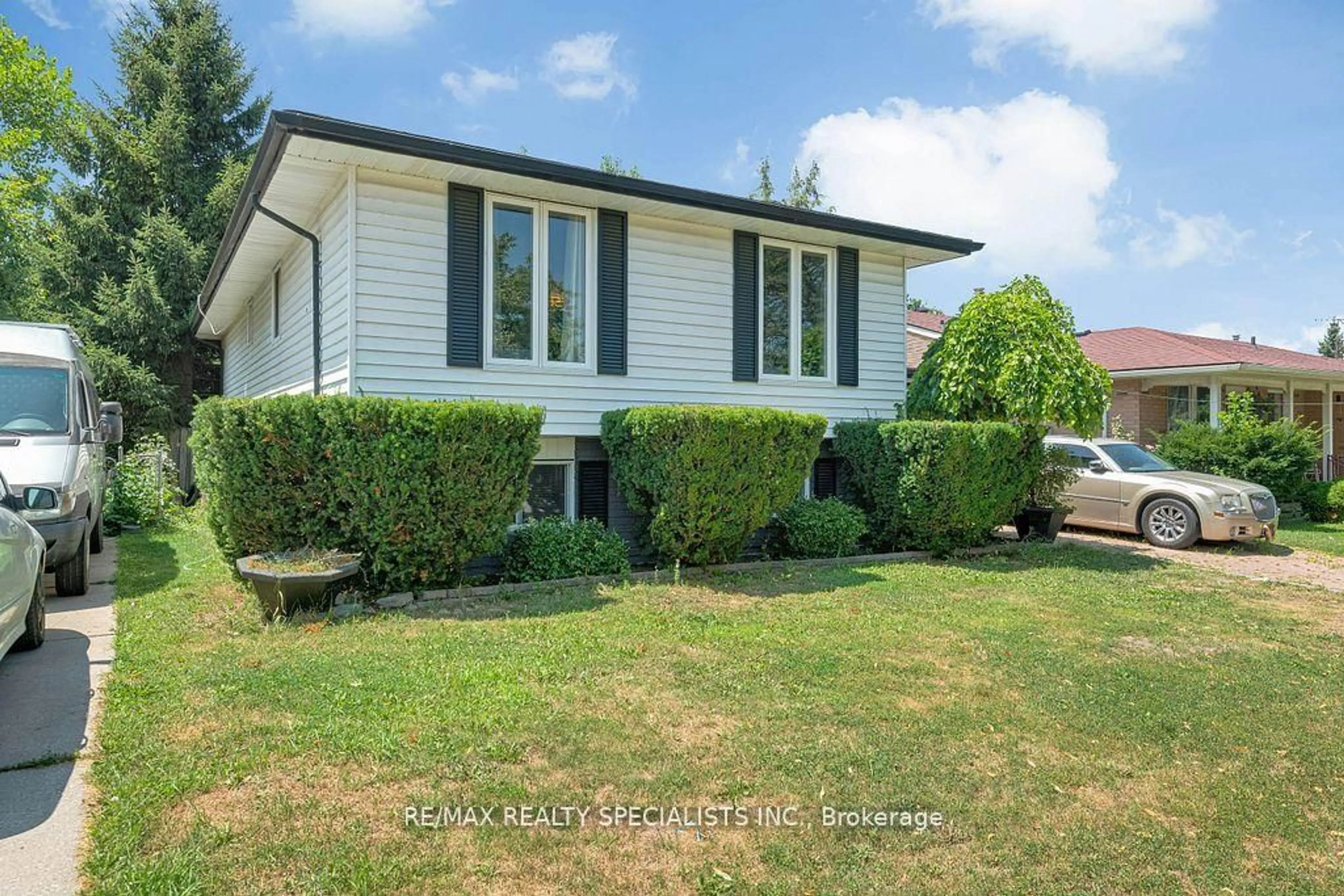 Home with vinyl exterior material, street for 3195 Conservation Dr, Windsor Ontario N8W 5B8