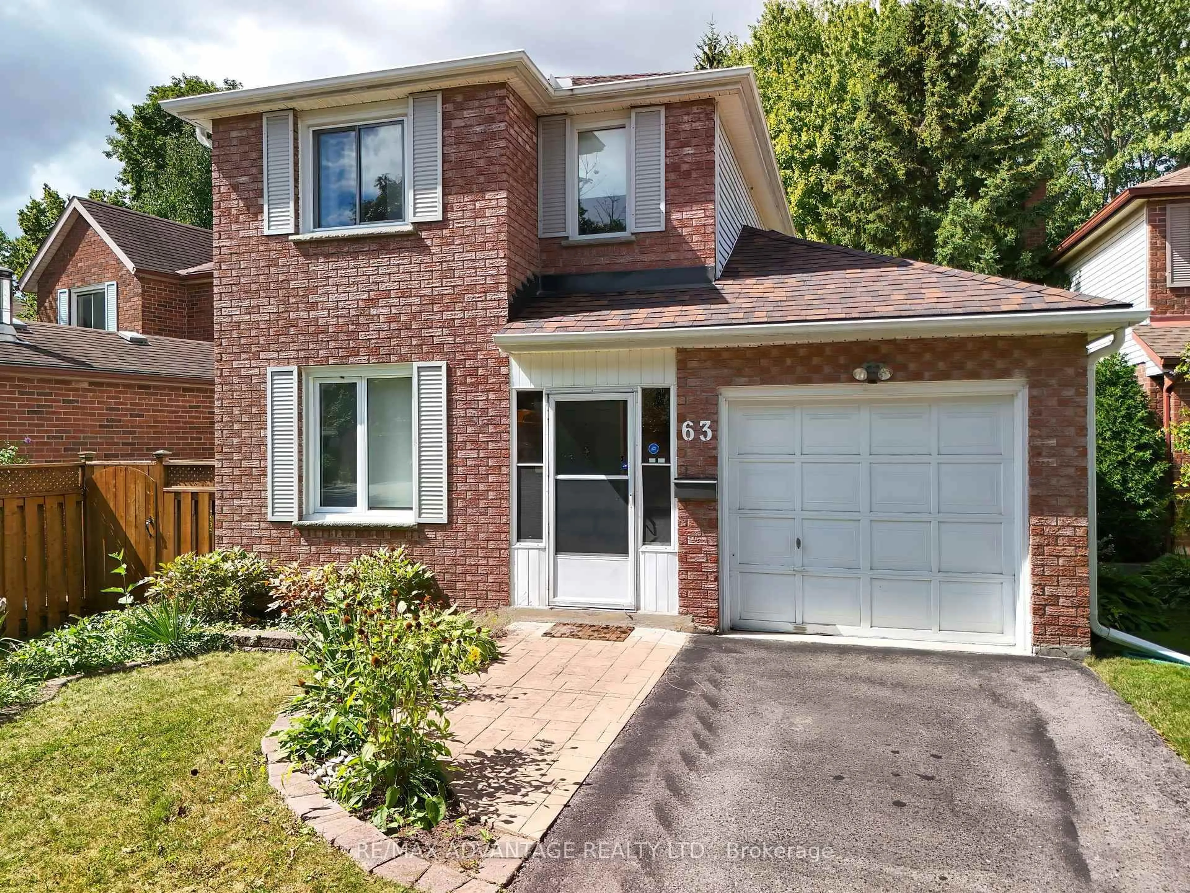 Home with brick exterior material, street for 63 Walmer Gdns, London North Ontario N6G 4H5