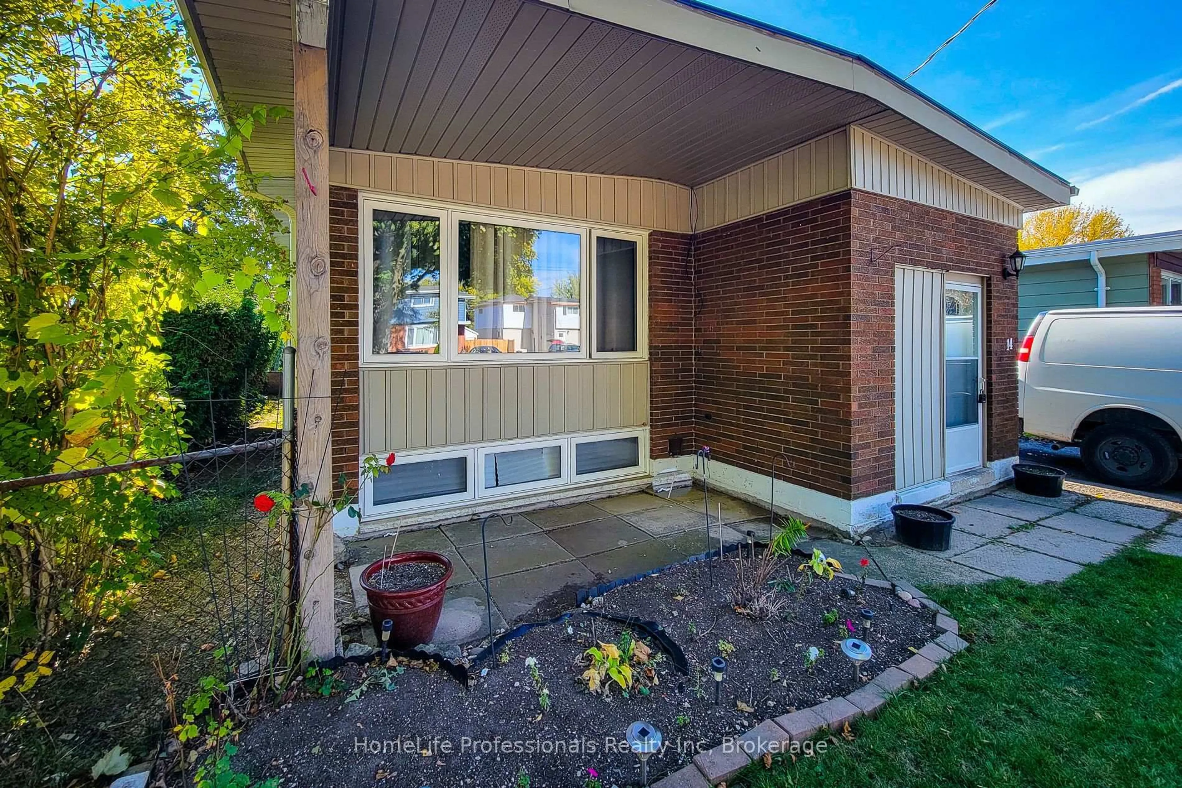 Home with brick exterior material, street for 14 Ronaldshay Ave, Hamilton Ontario L9A 3B1