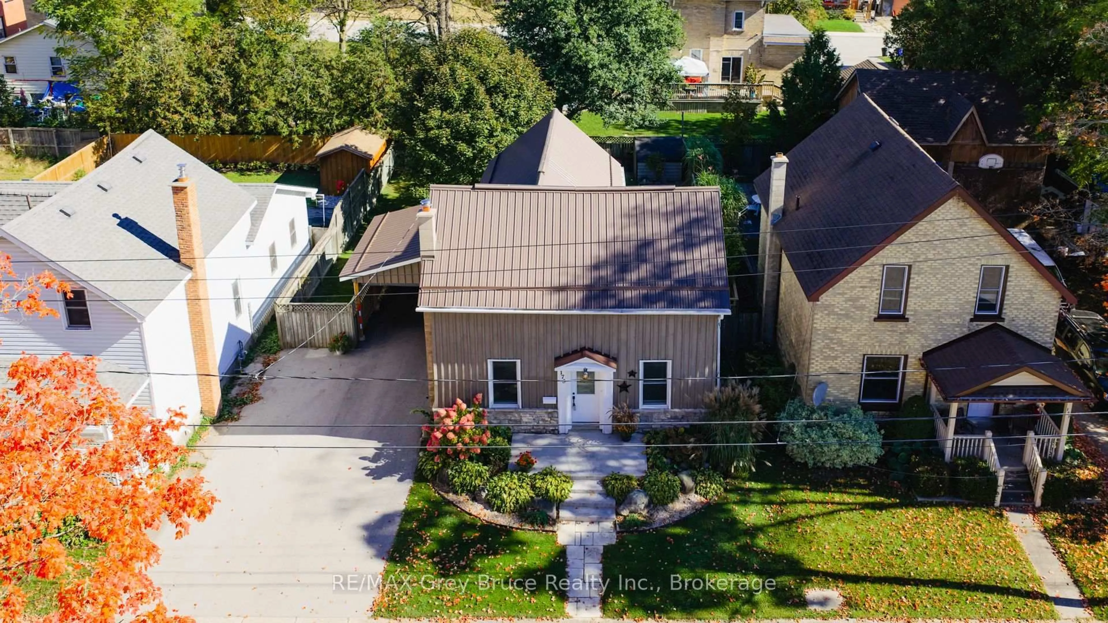 A pic from outside/outdoor area/front of a property/back of a property/a pic from drone, street for 173 5th Ave, Arran-Elderslie Ontario N0G 1L0