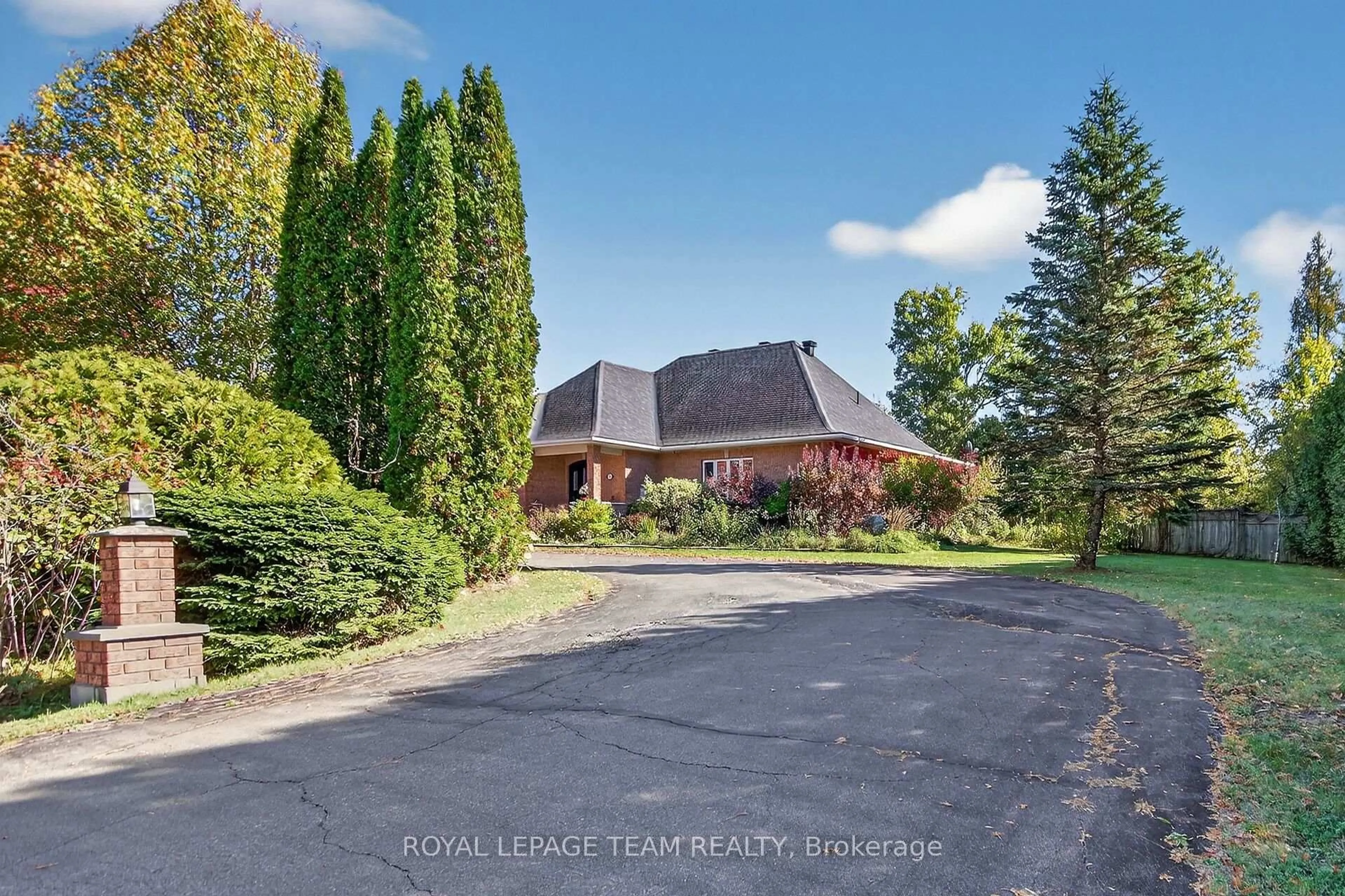 A pic from outside/outdoor area/front of a property/back of a property/a pic from drone, street for 101 Falcon Brook Rd, Carp Ontario K0A 1L0
