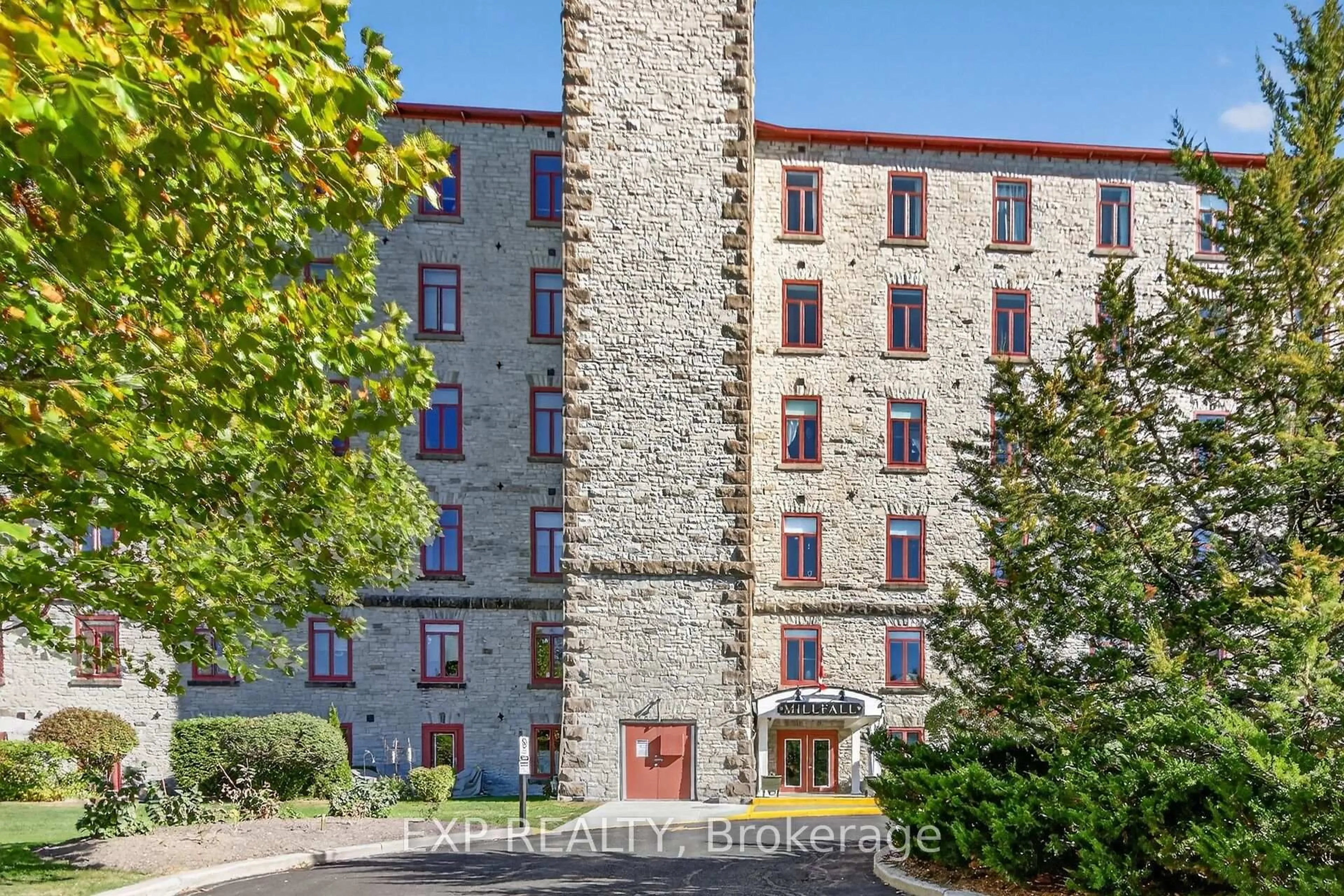 Unknown for 1 Rosamond St #302, Almonte Ontario K0A 1A0