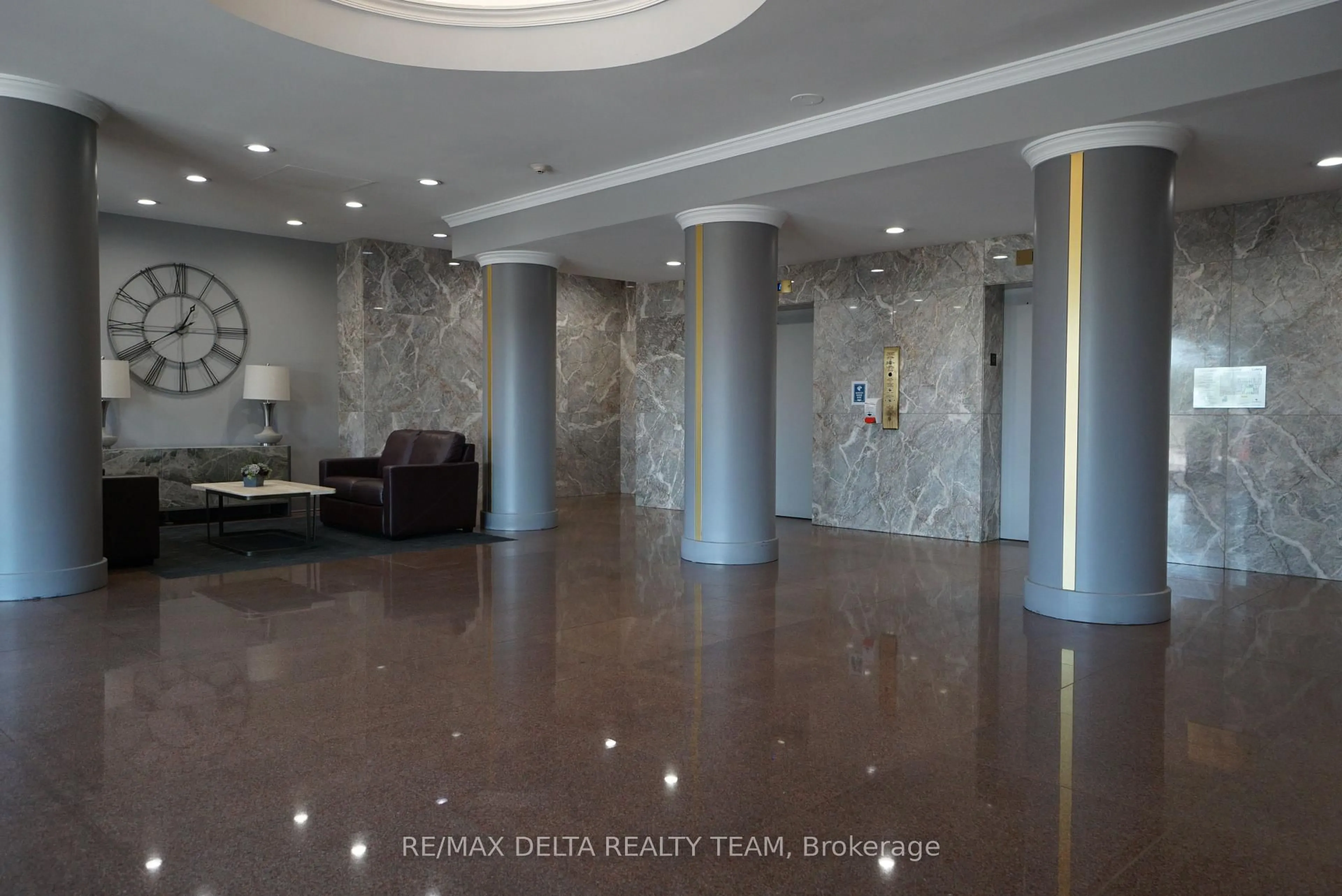 Lobby for 545 St Laurent Blvd #1506, Ottawa Ontario K1K 4H9