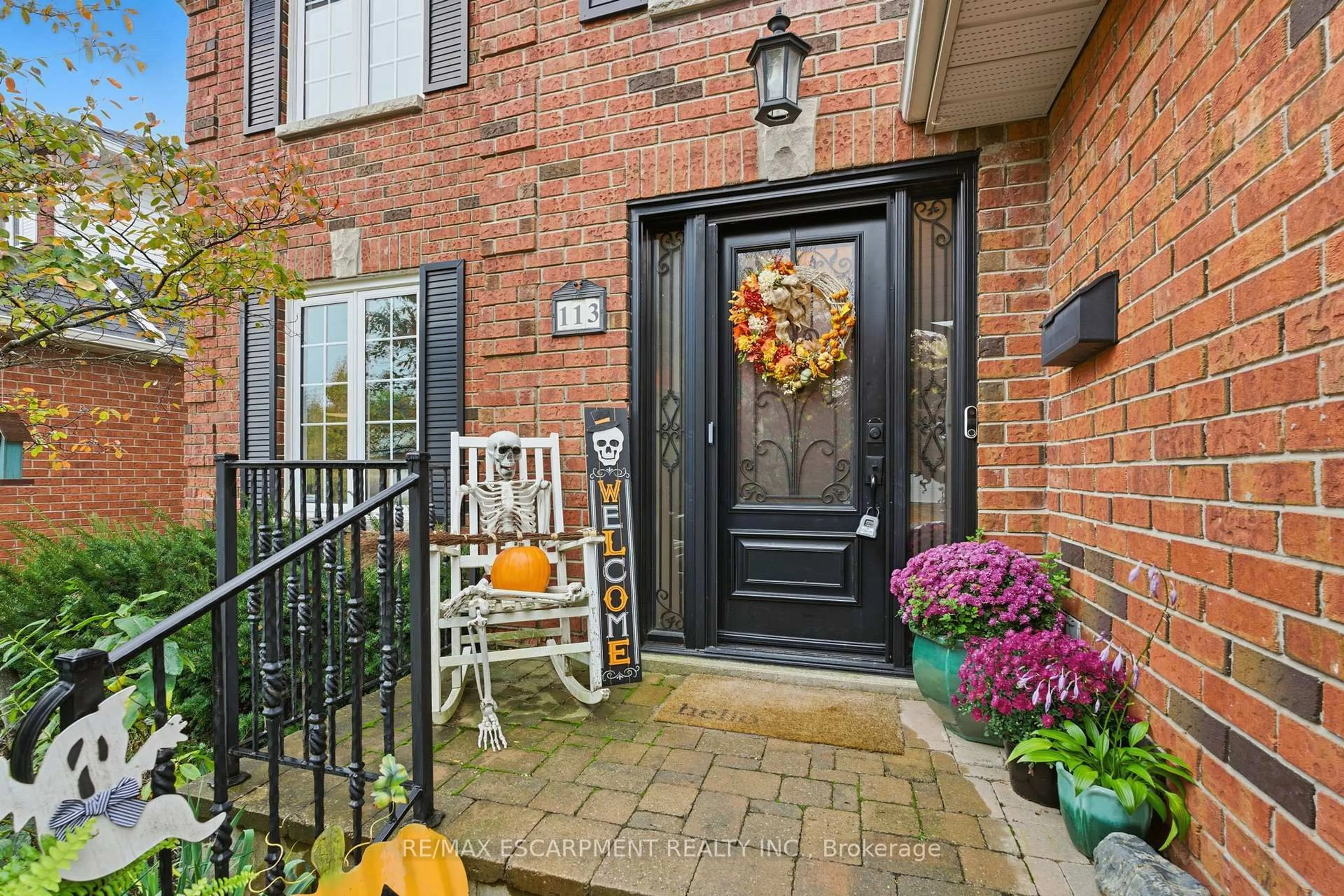 Unknown for 113 Brian Blvd, Hamilton Ontario L8B 0C8