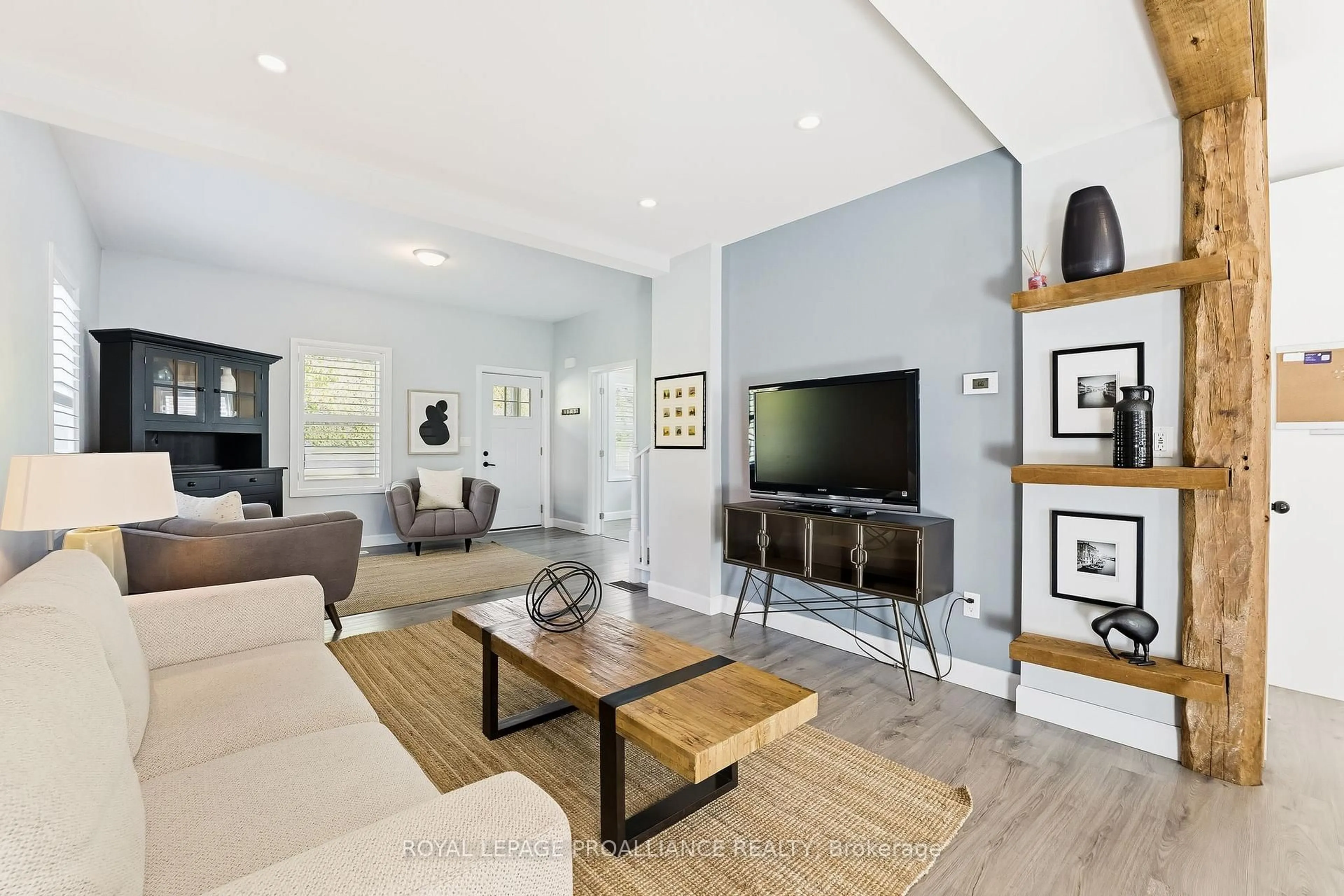 Living room with furniture, unknown for 80 Elgin St, Port Hope Ontario L1A 2M1