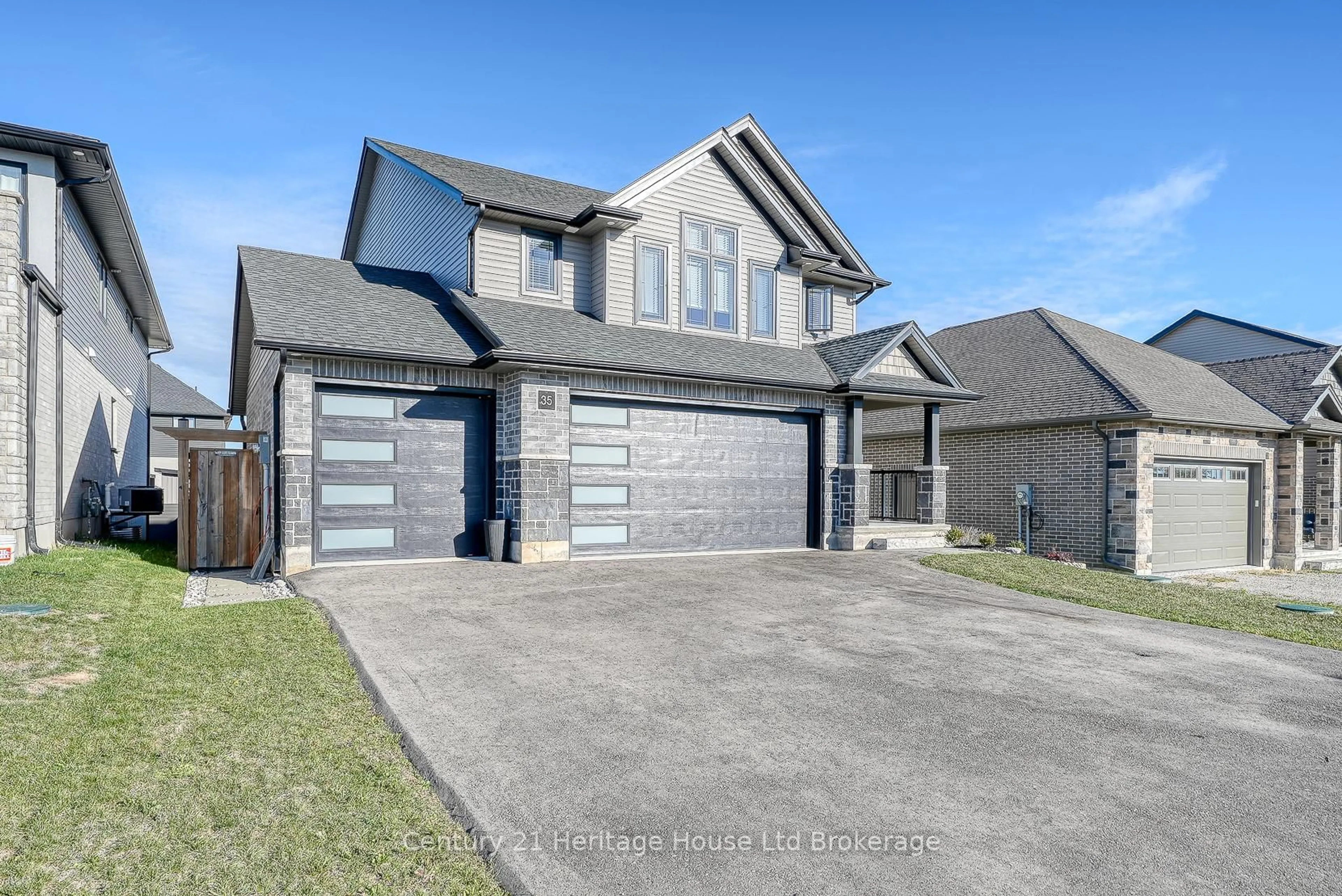 Home with brick exterior material, street for 35 Peggy Ave, South-West Oxford Ontario N0J 1N0
