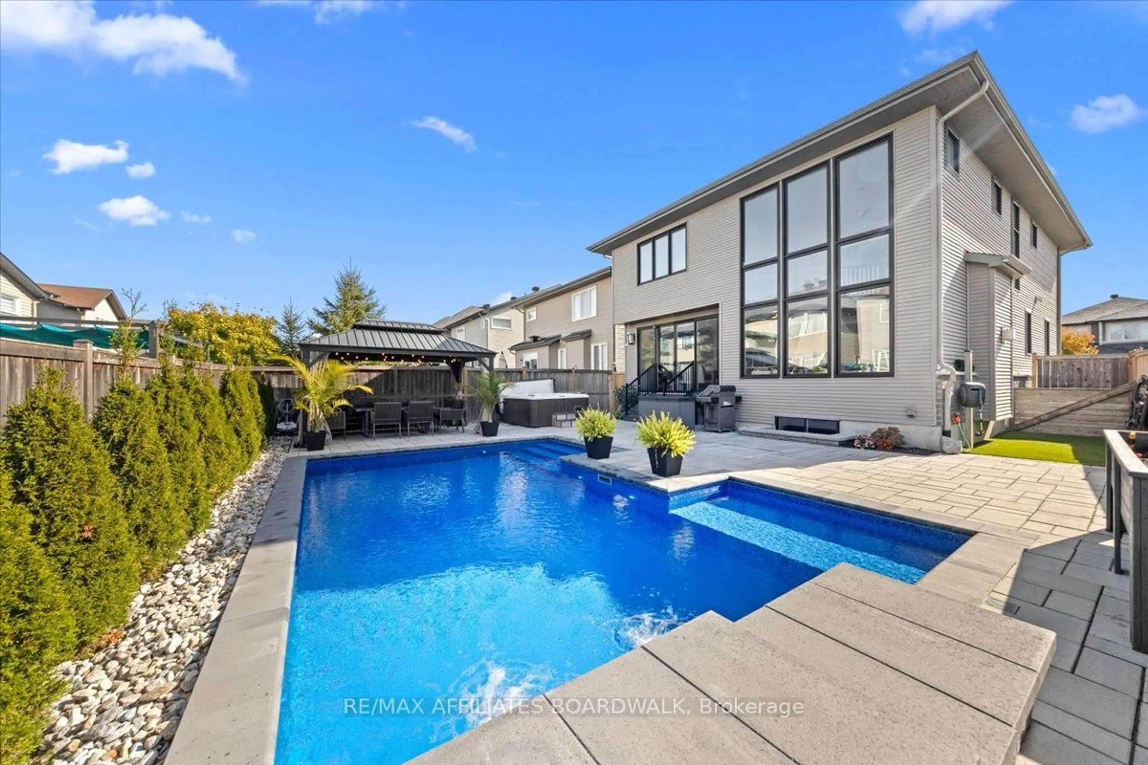 Pool for 308 Equine Way, Ottawa Ontario K2V 0A7