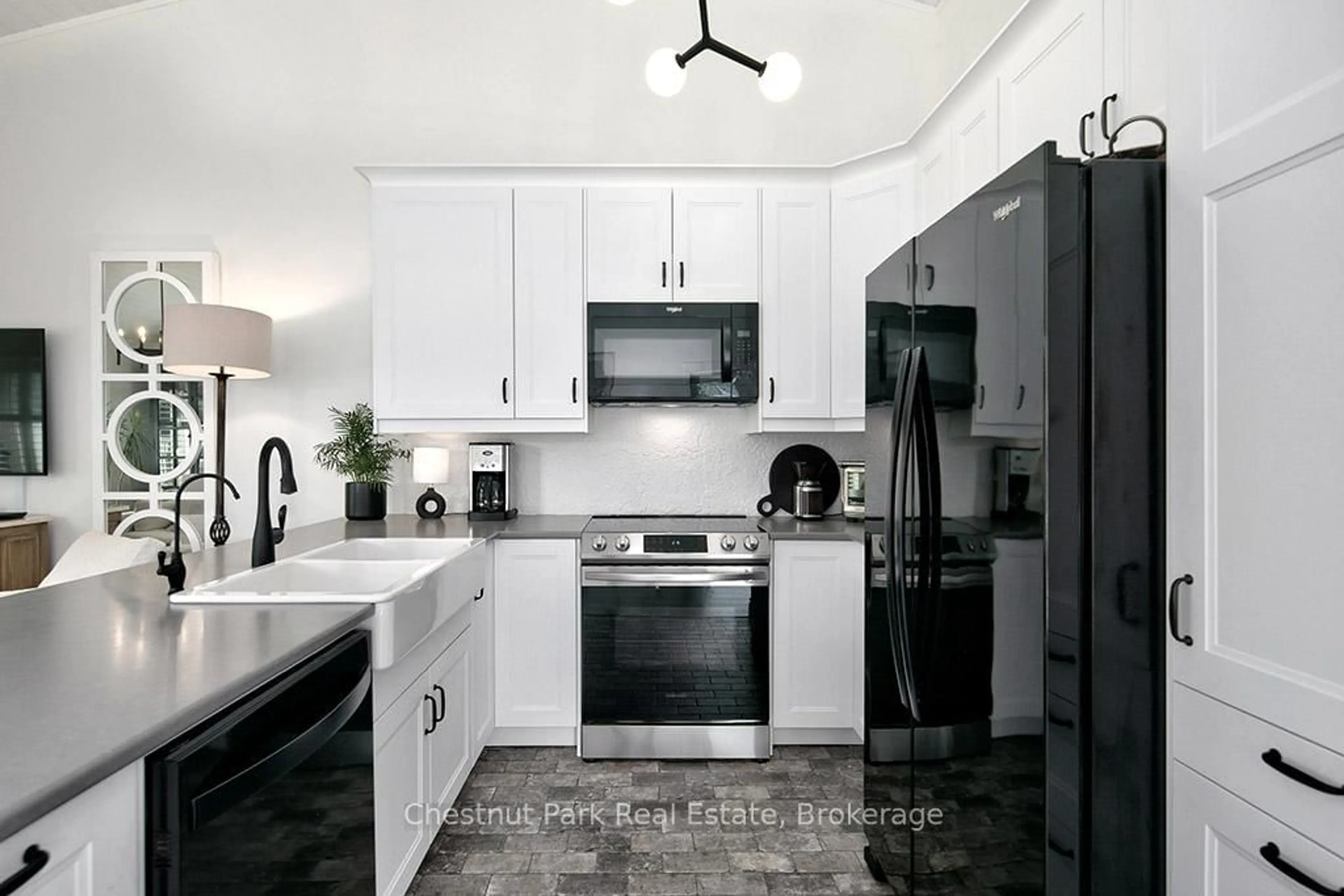 Open concept kitchen, ceramic/tile floor for 83 Victoria St #16, Meaford Ontario N4L 1R4