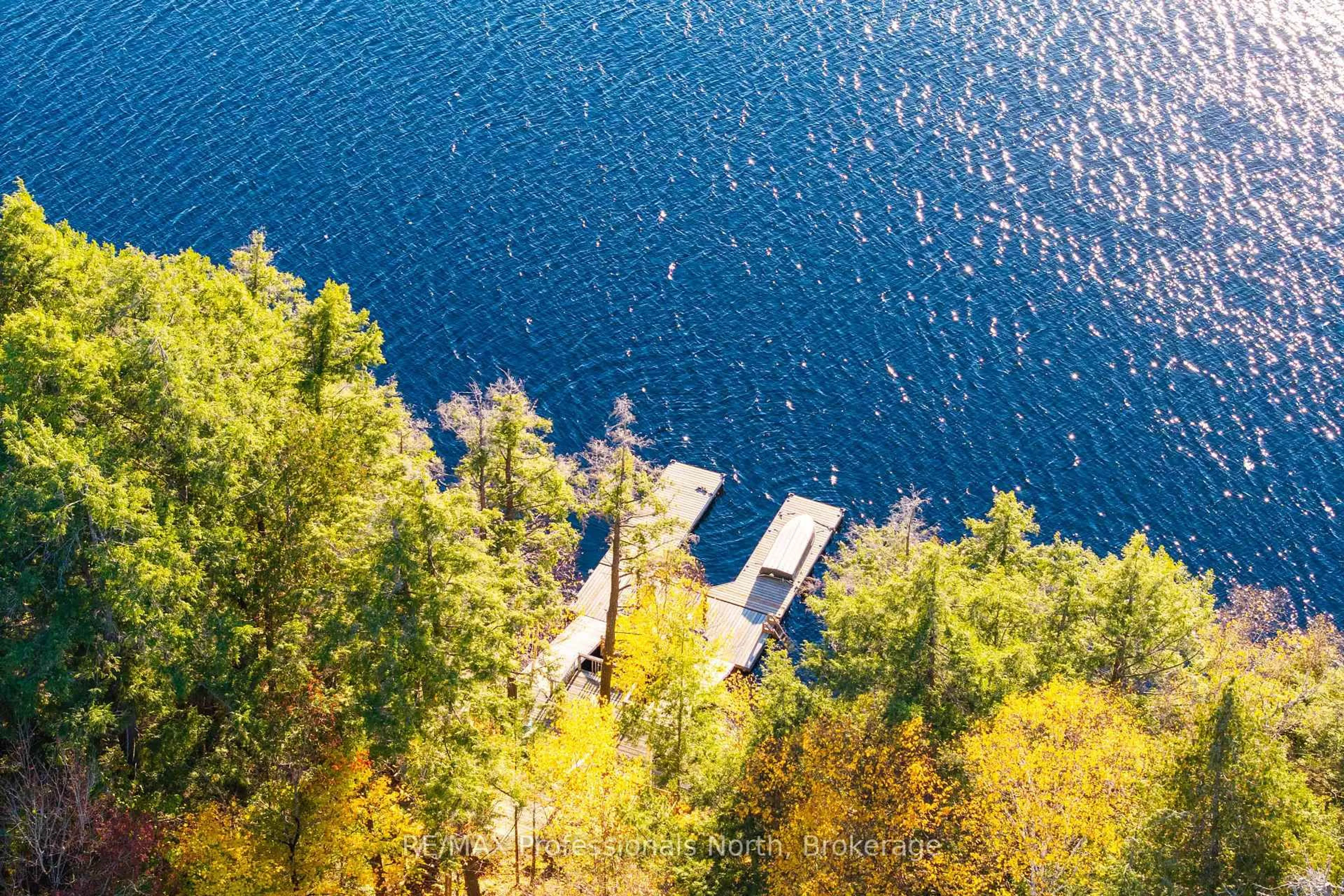 A pic from outside/outdoor area/front of a property/back of a property/a pic from drone, water/lake/river/ocean view for 1289 Watts Rd, Dysart et al Ontario K0M 1S0