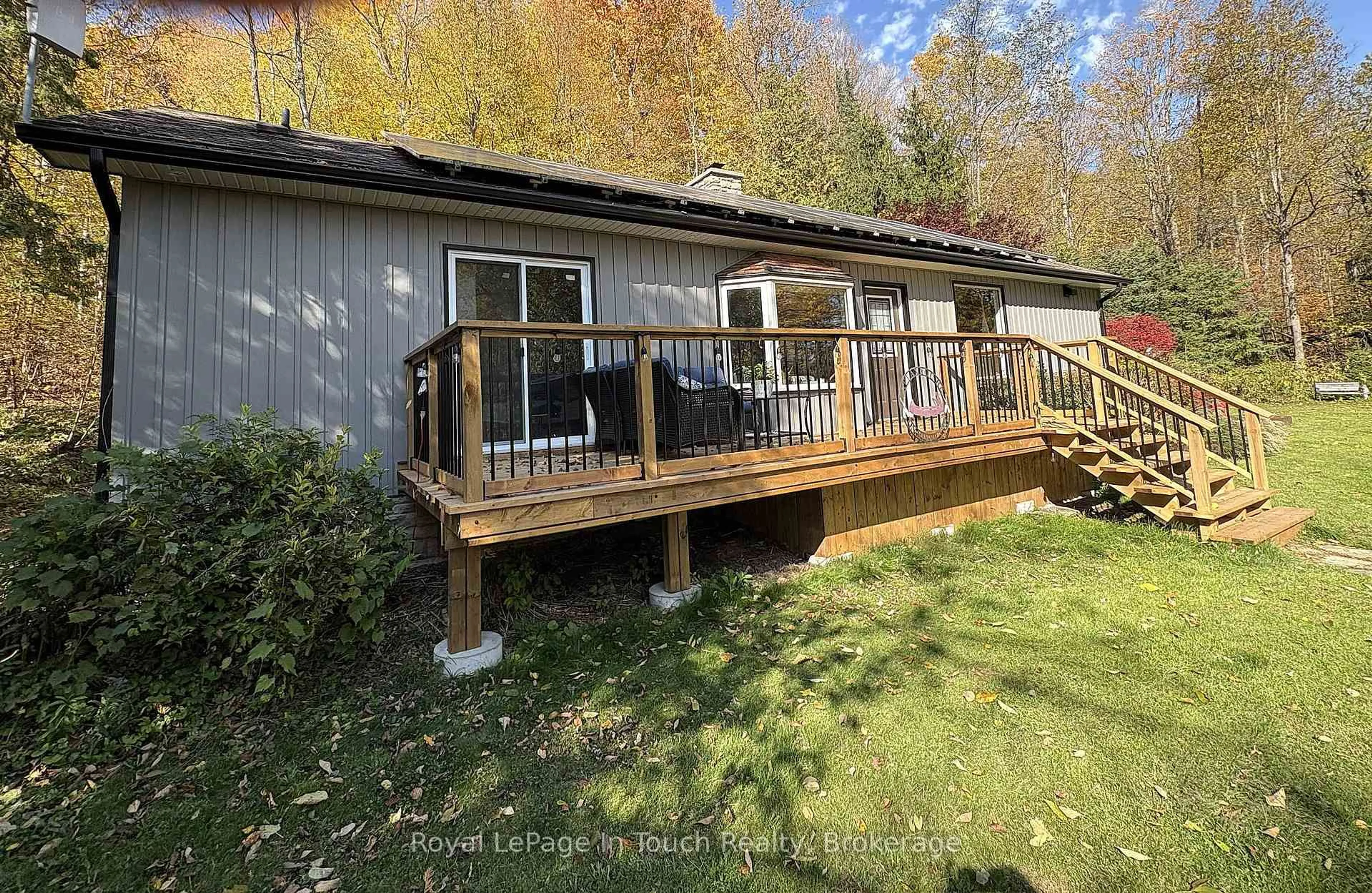 Unknown for 18 Shady Glen Lane, Mono Ontario L9W 6G9