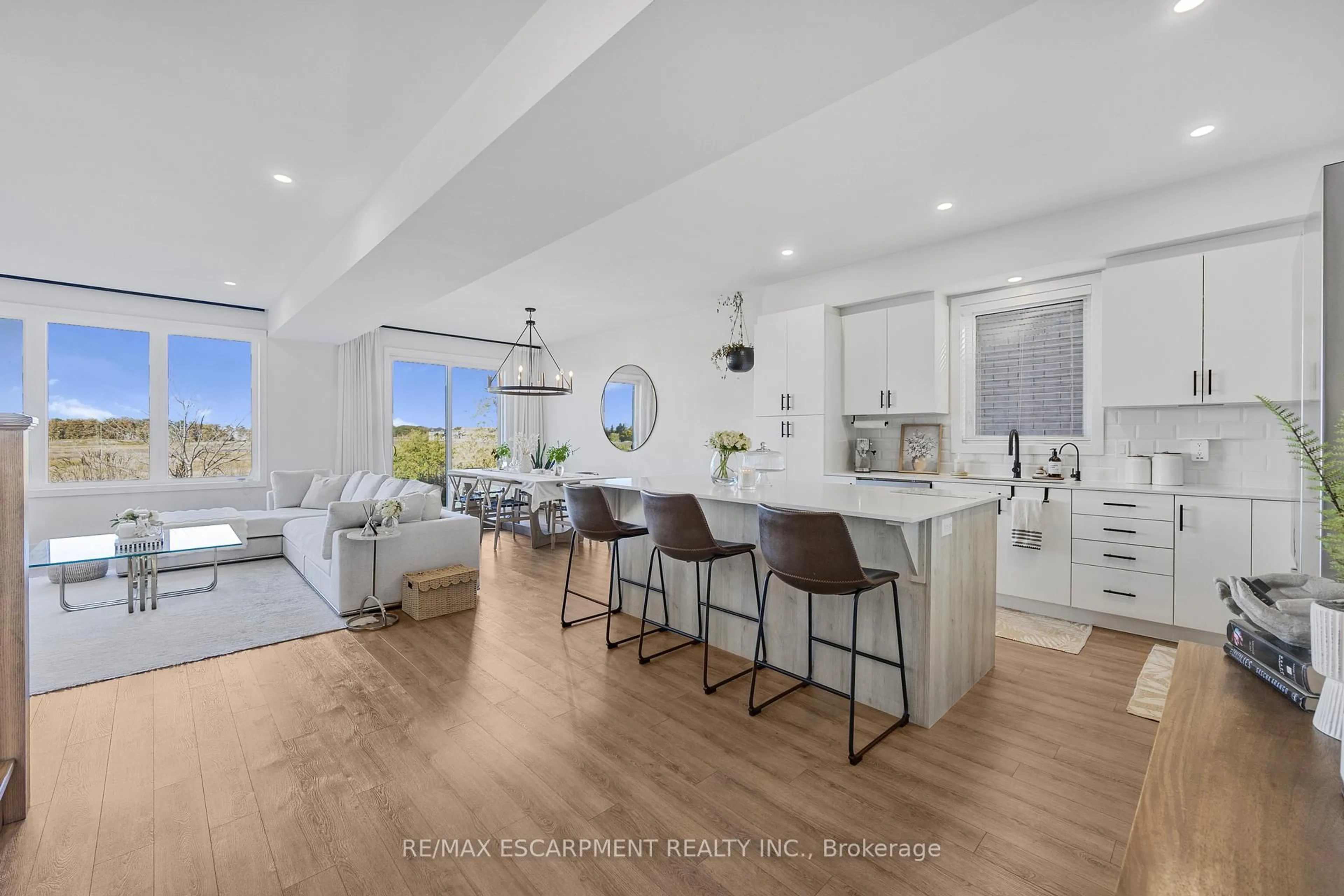 Open concept kitchen, unknown for 52 Bedrock Dr, Hamilton Ontario L8J 0K6