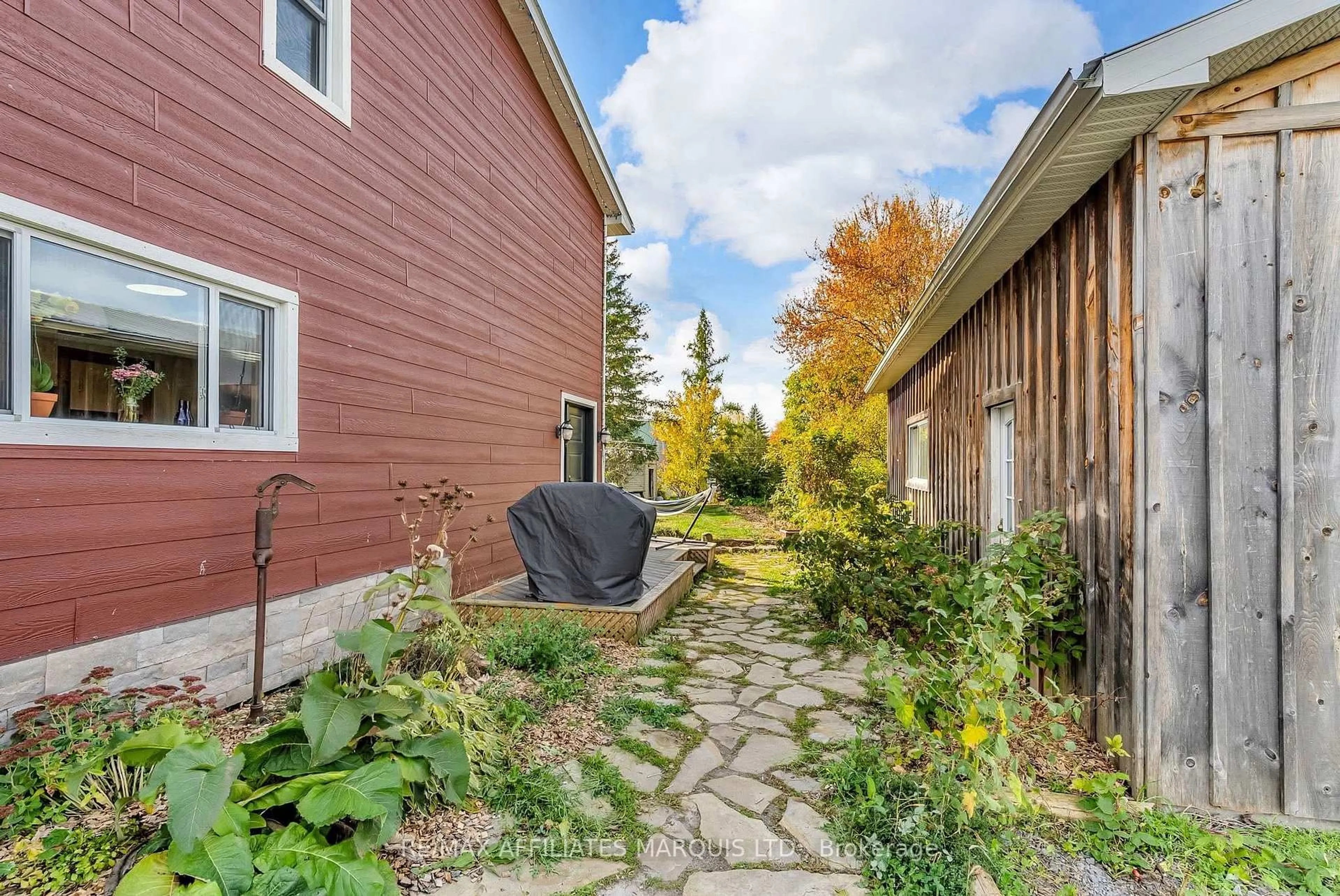 Patio, street for 71 Main St, South Stormont Ontario K0C 1Y0