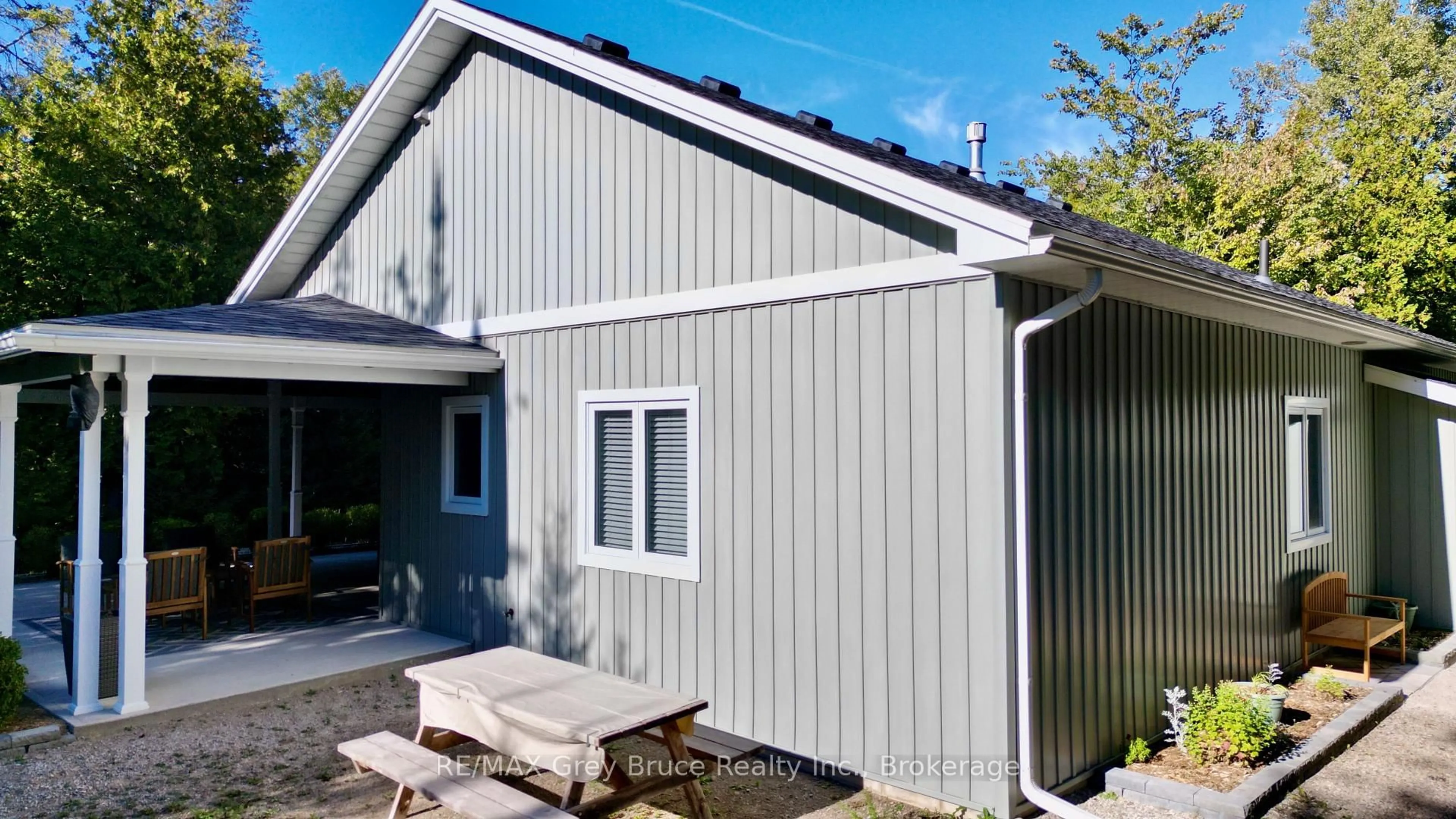 Home with vinyl exterior material, building for 51 Lakewood Country Lane, Northern Bruce Peninsula Ontario N0H 1W0