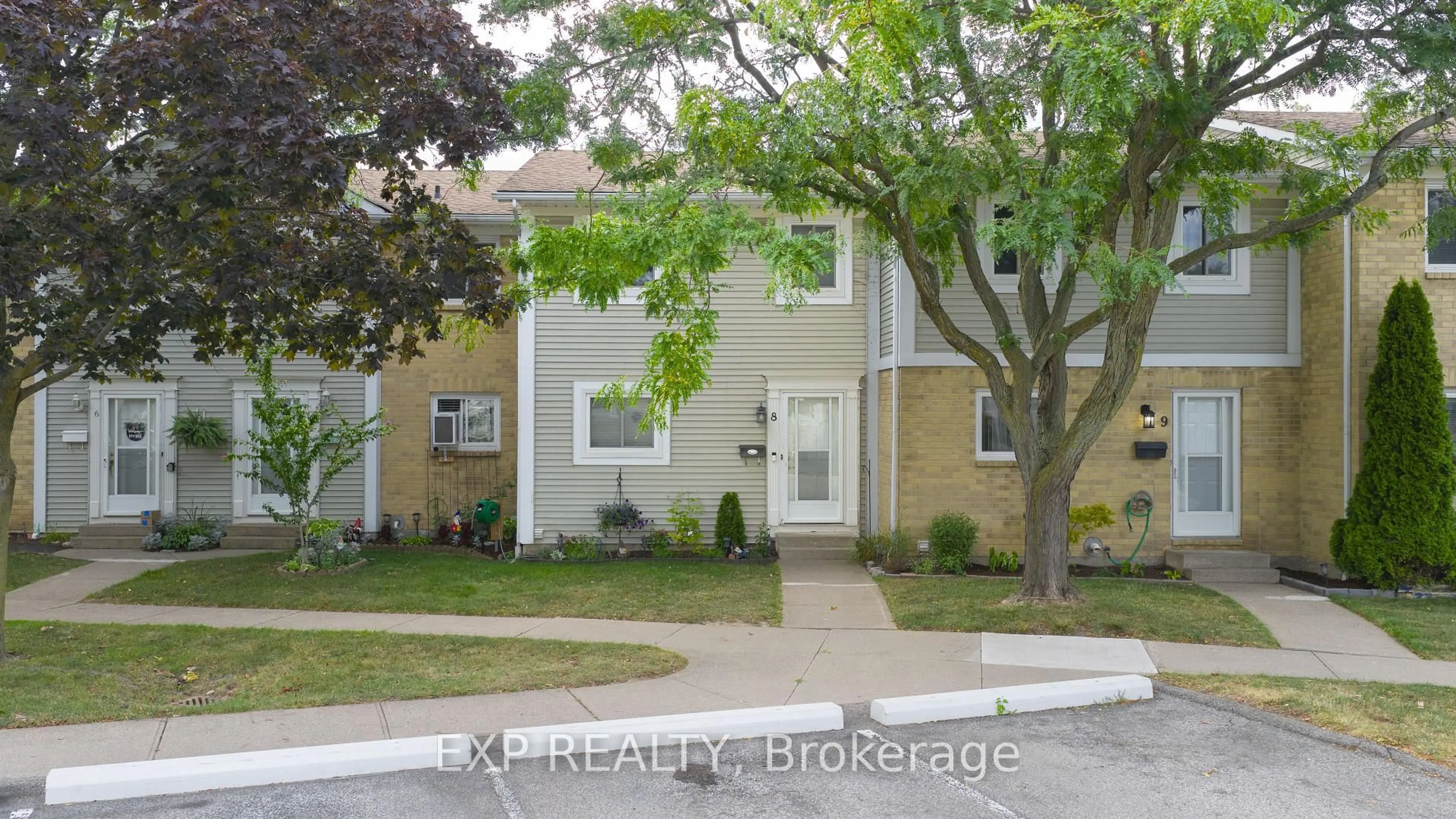 Unknown for 38 Elma St #8, St. Catharines Ontario L2N 6Z3