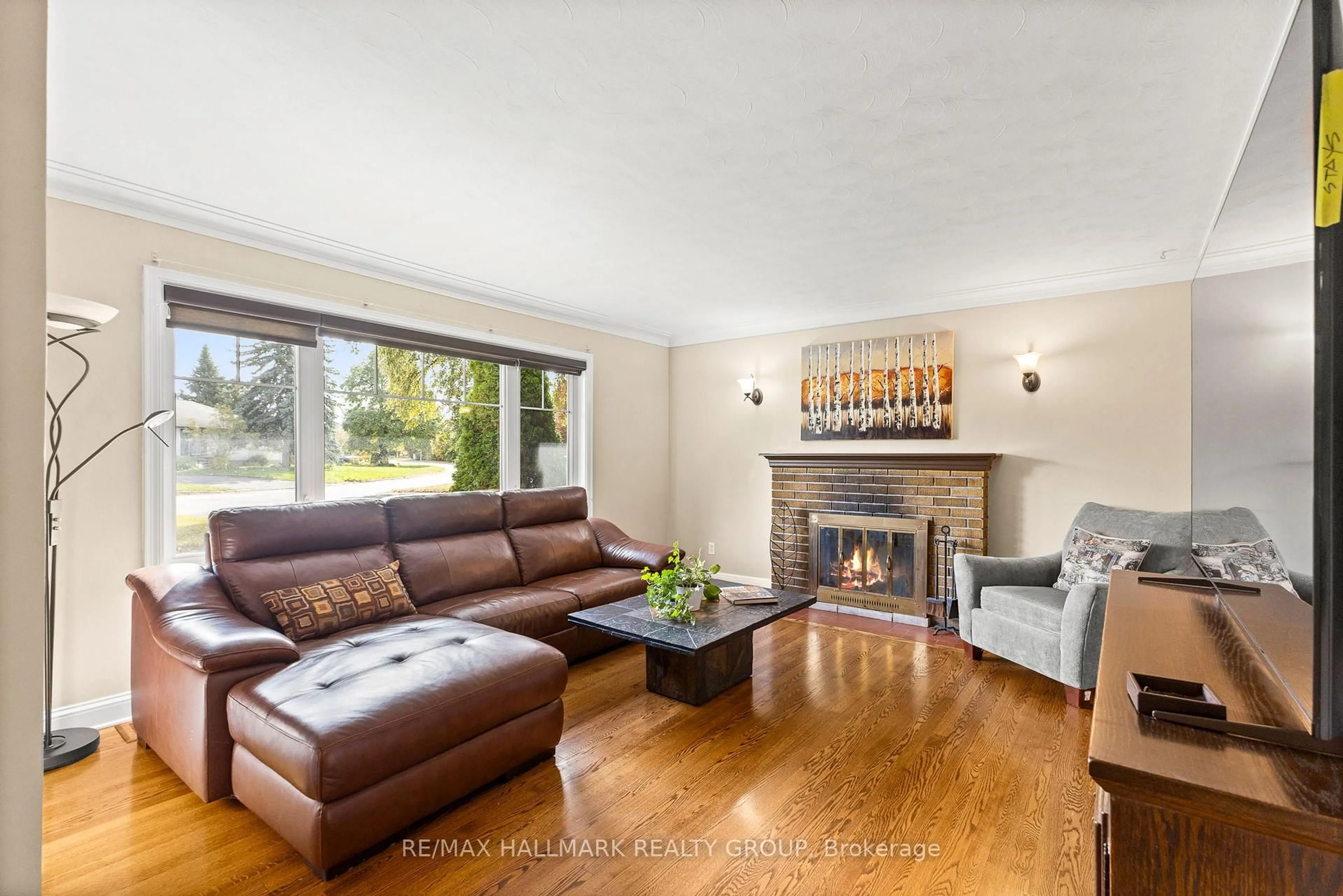 Living room with furniture, unknown for 18 Kerry Cres, Ottawa Ontario K2E 5V6