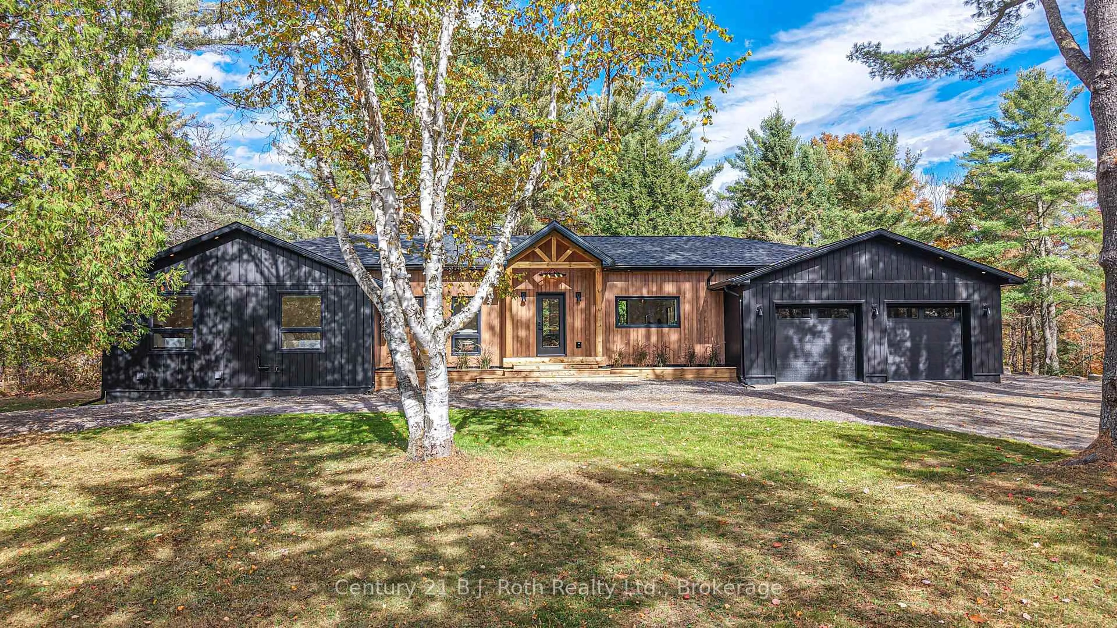 Unknown for 691 South Waseosa Lake Rd, Huntsville Ontario P1H 2N5
