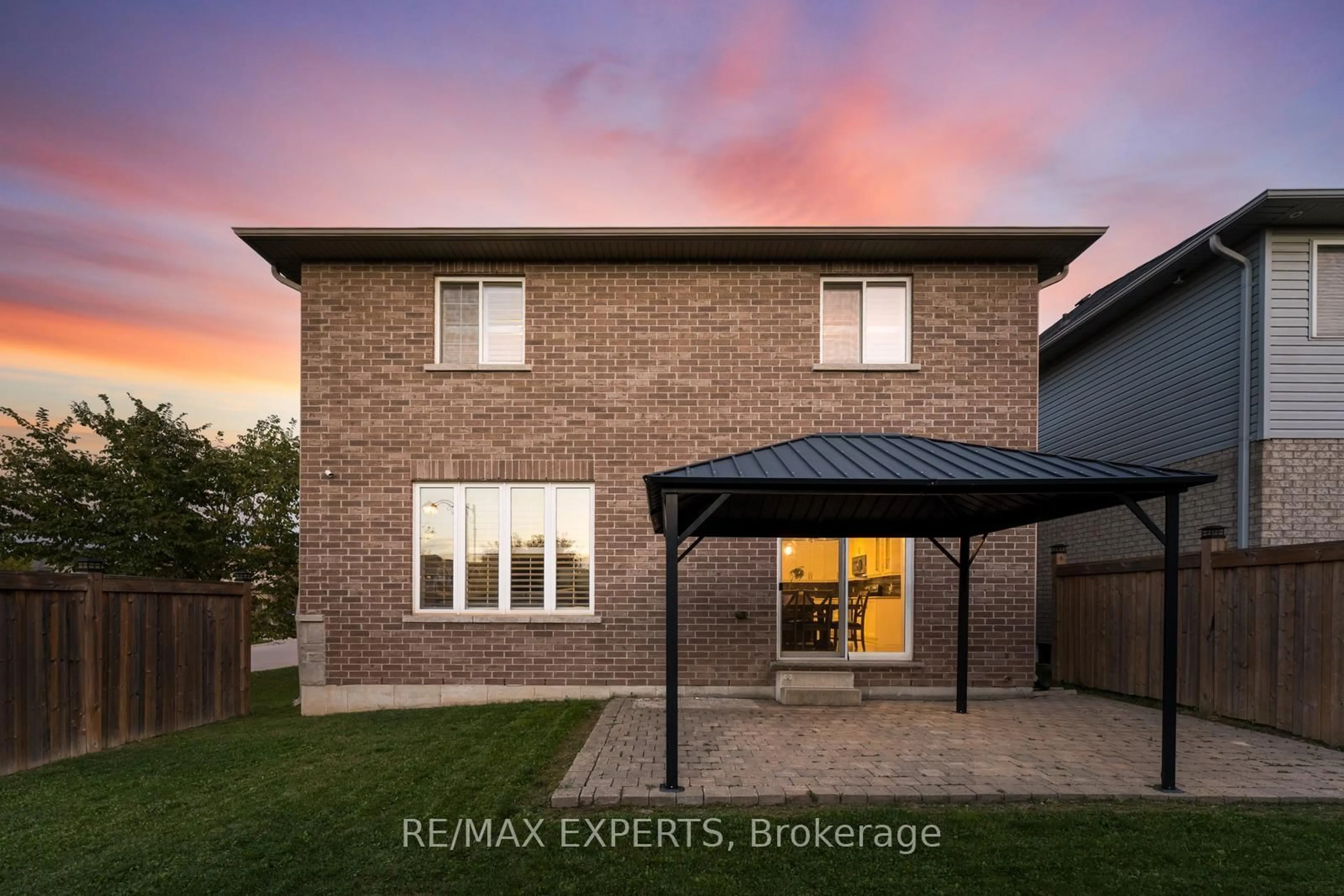 Home with brick exterior material, street for 154 Davinci Blvd, Hamilton Ontario L9B 0G6