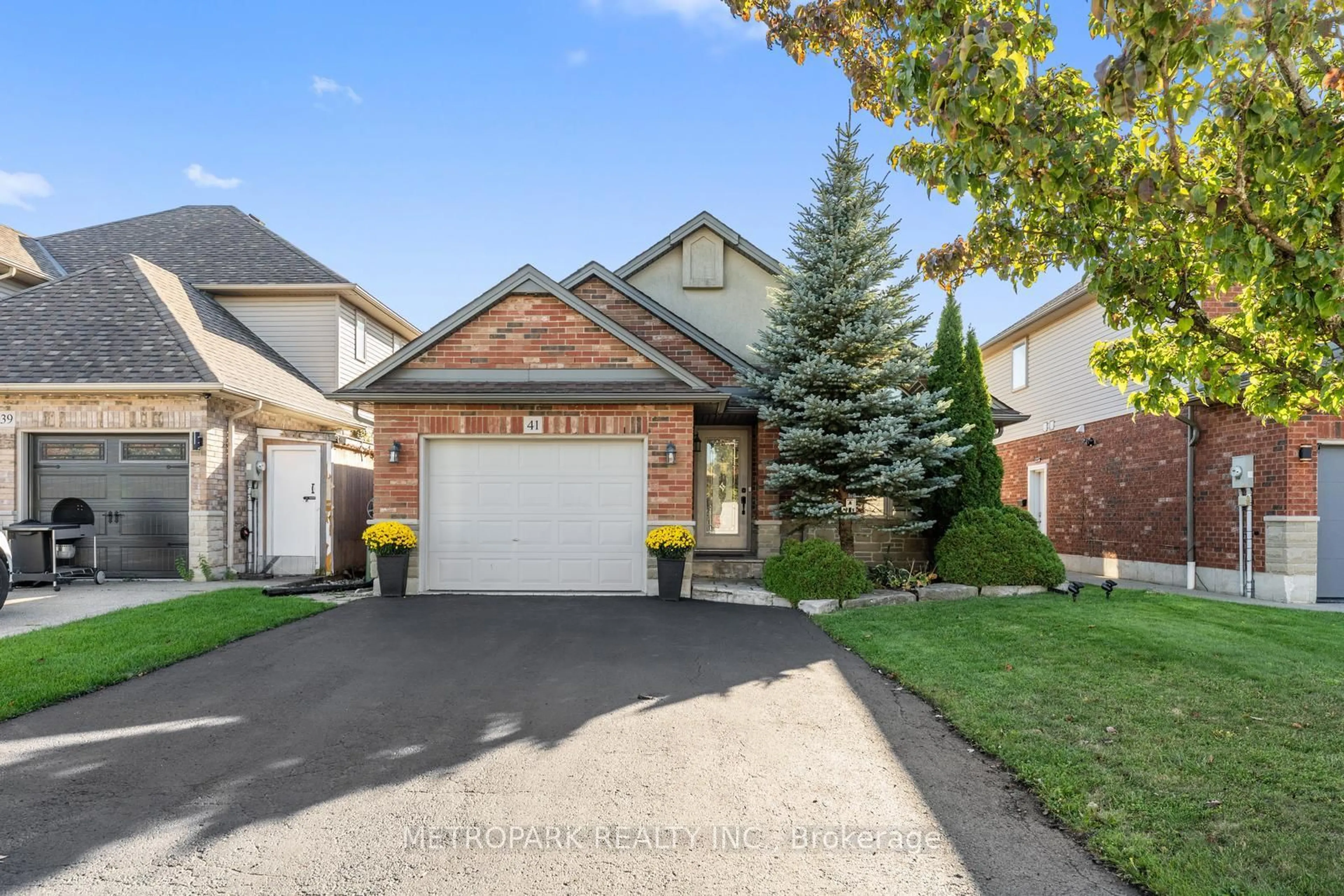Unknown for 41 Switzer Cres, Hamilton Ontario L0R 1C0