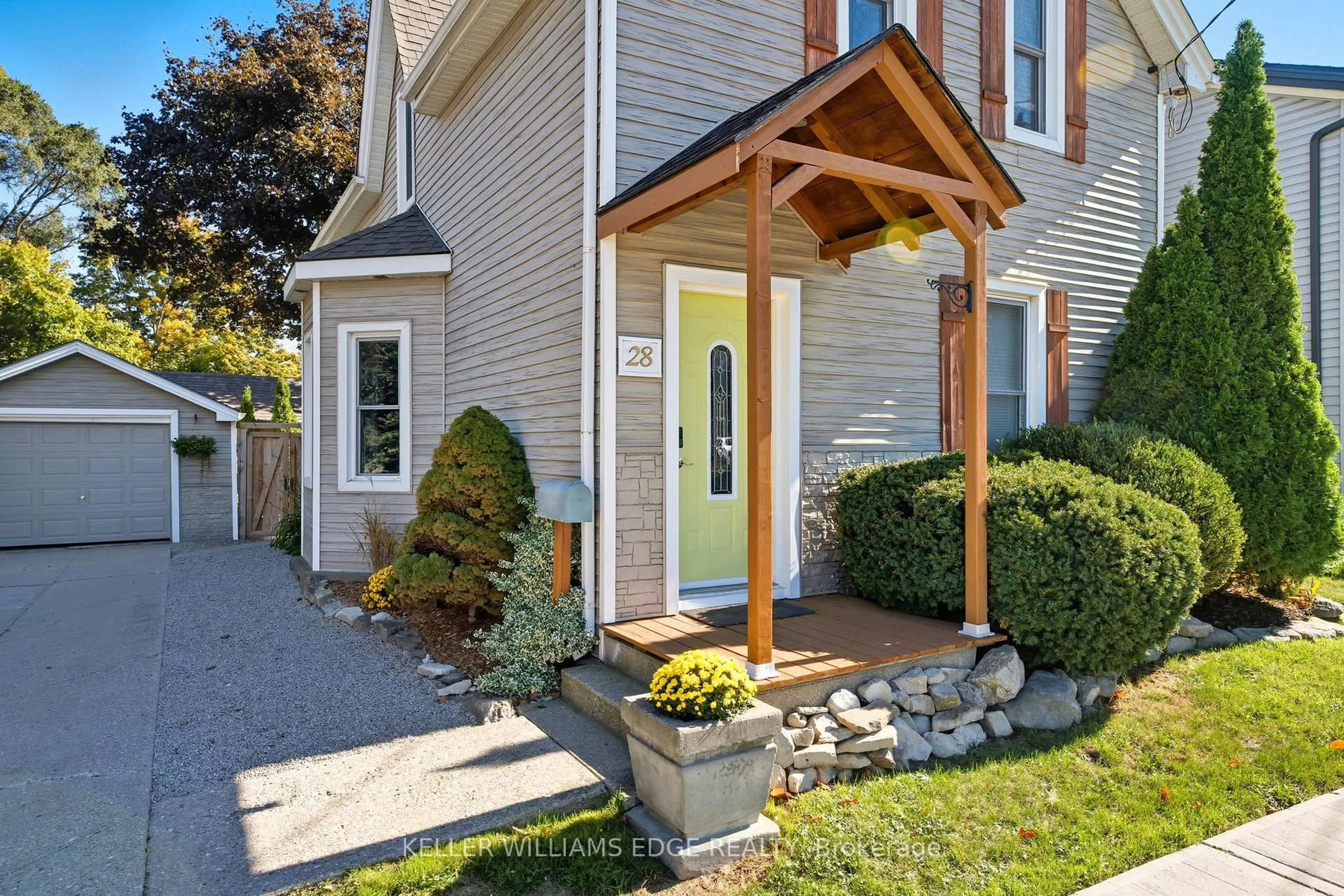 Unknown for 28 Mount Pleasant St, Brantford Ontario N3T 1S6