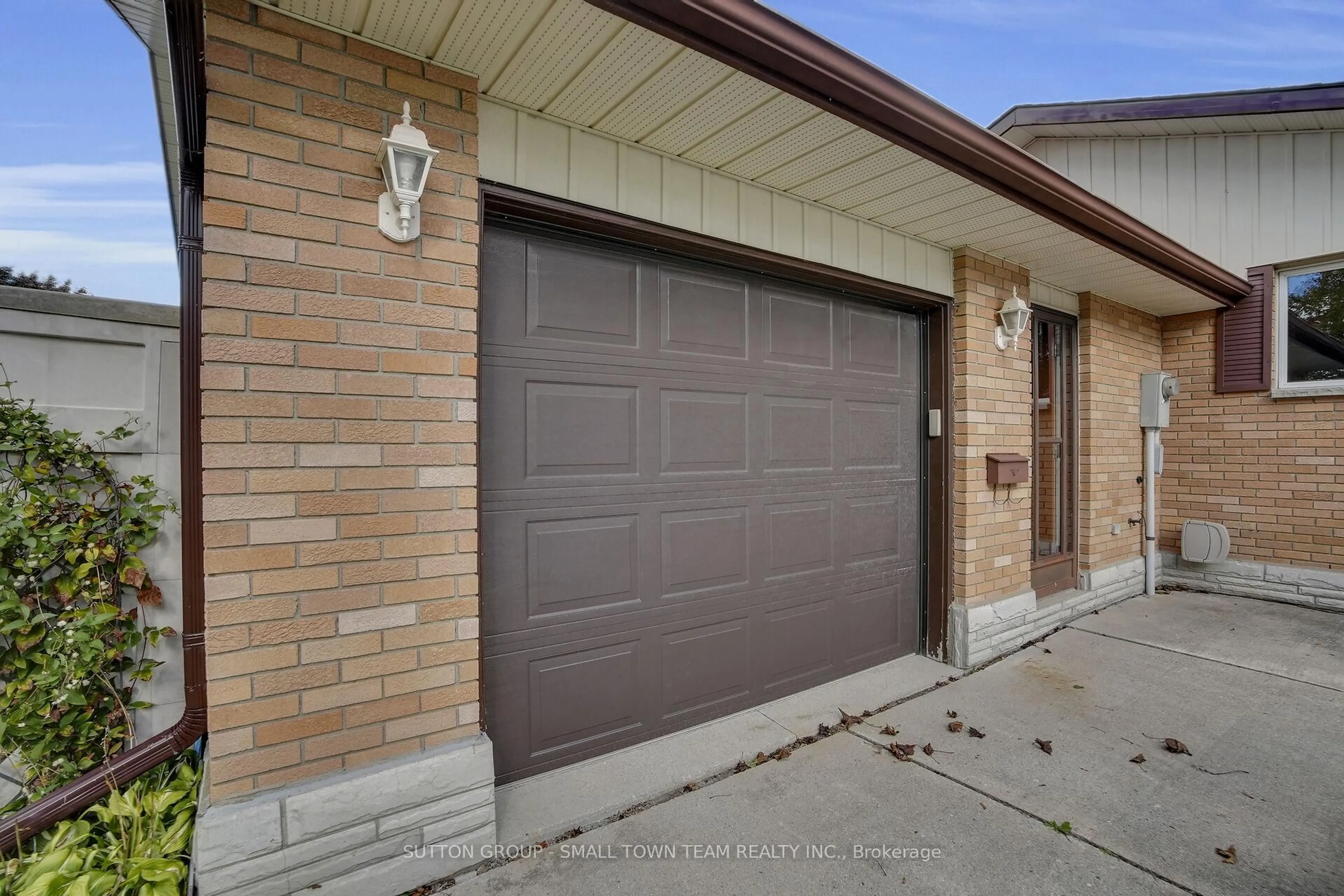 Unknown for 110 John St, South Huron Ontario N0M 1S2