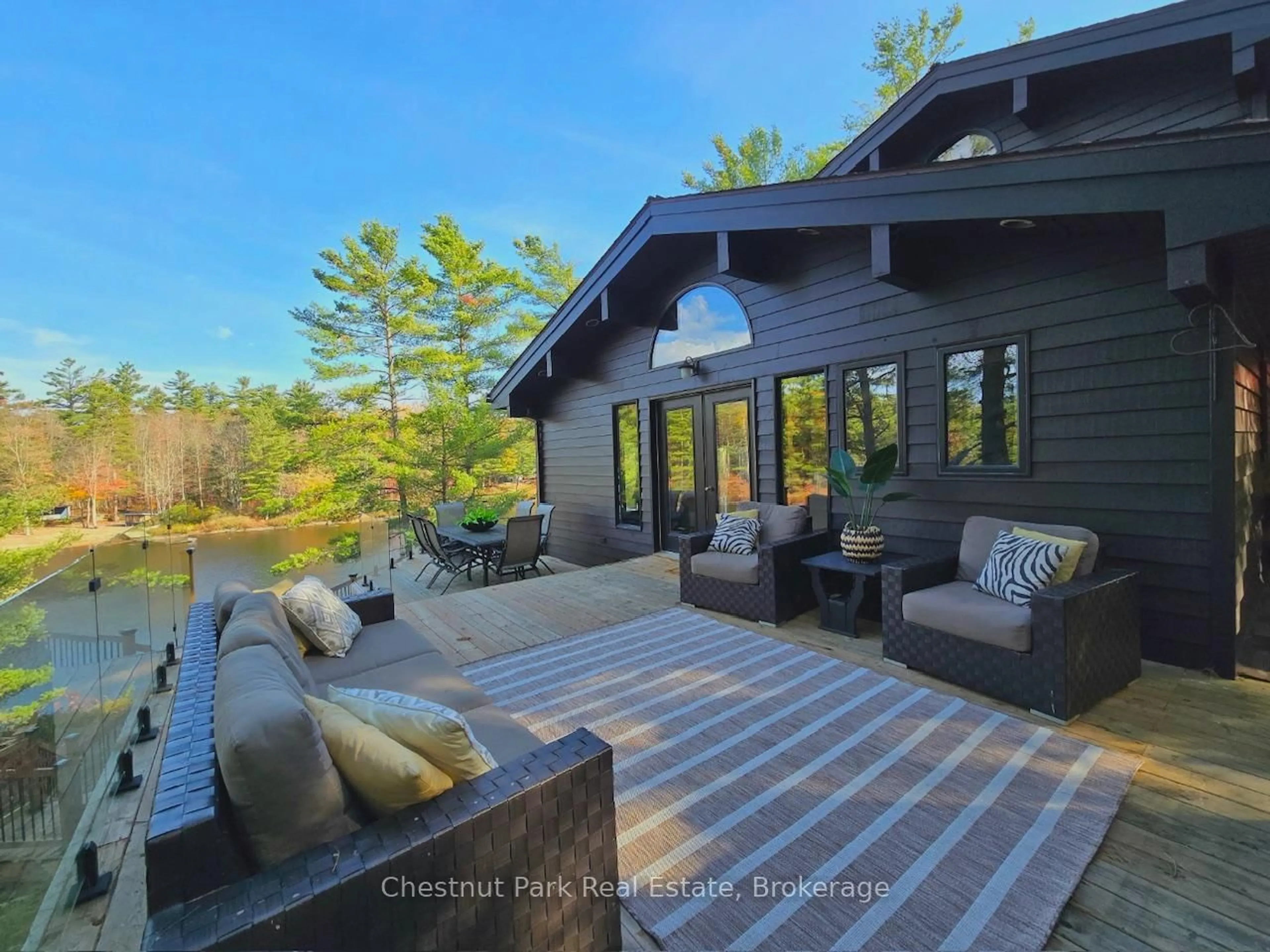 Patio, unknown for 5600 Kahshe Lake, Gravenhurst Ontario P1P 1R6