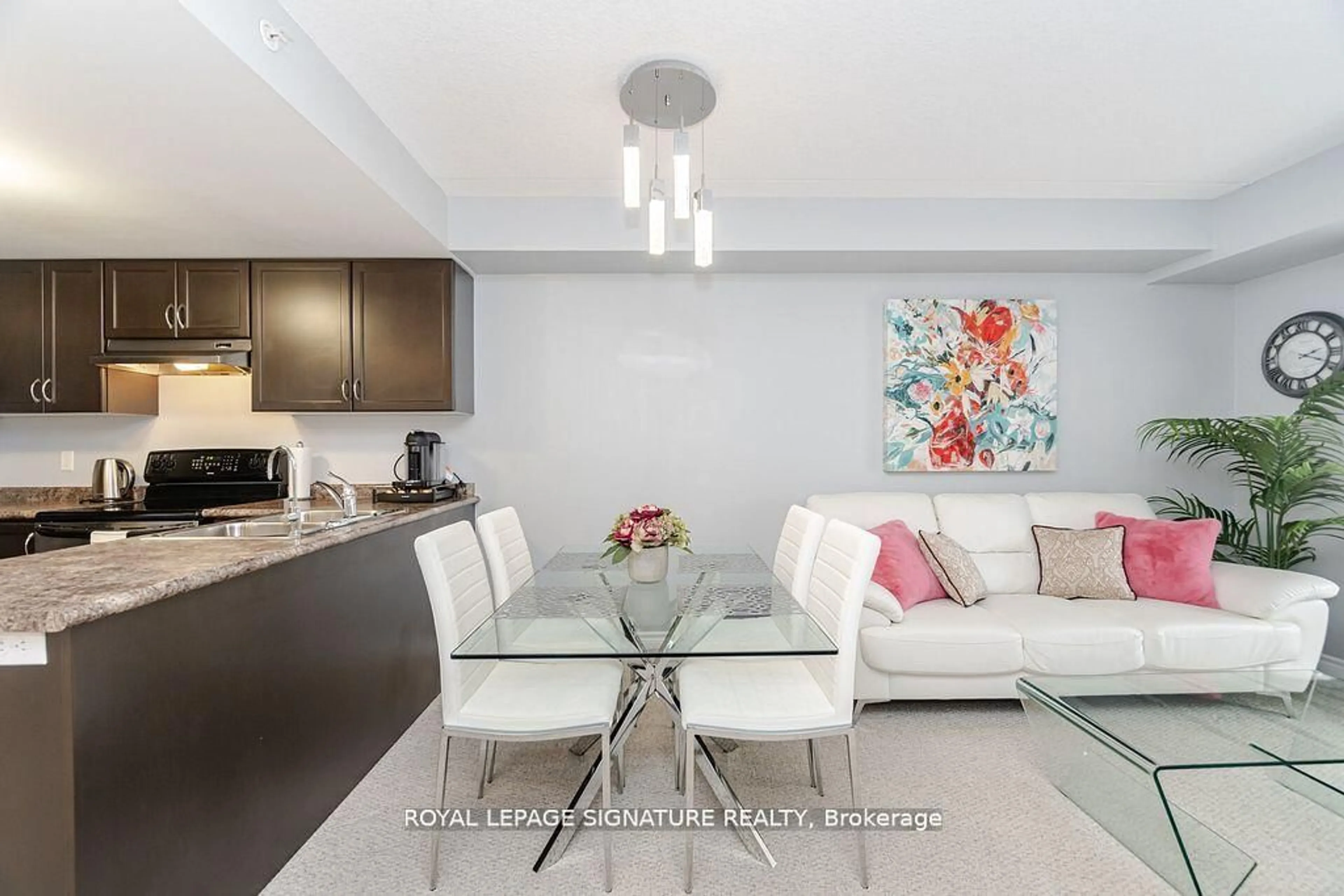 Living room with furniture, unknown for 67 Kingsbury Sq #111, Guelph Ontario N1L 0L3