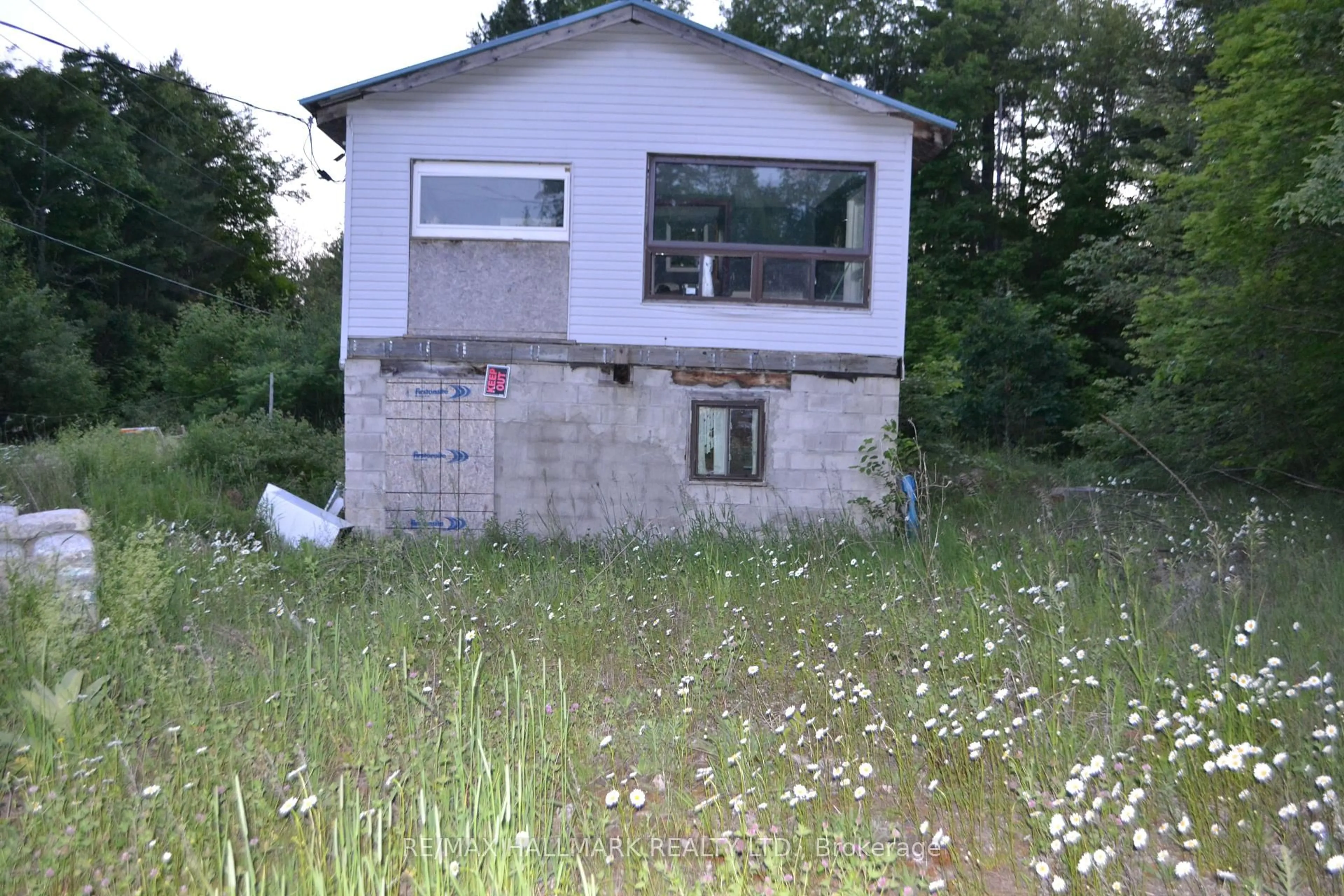Shed for 2269 Henderson Rd, Barry's Bay Ontario K0K 1B0