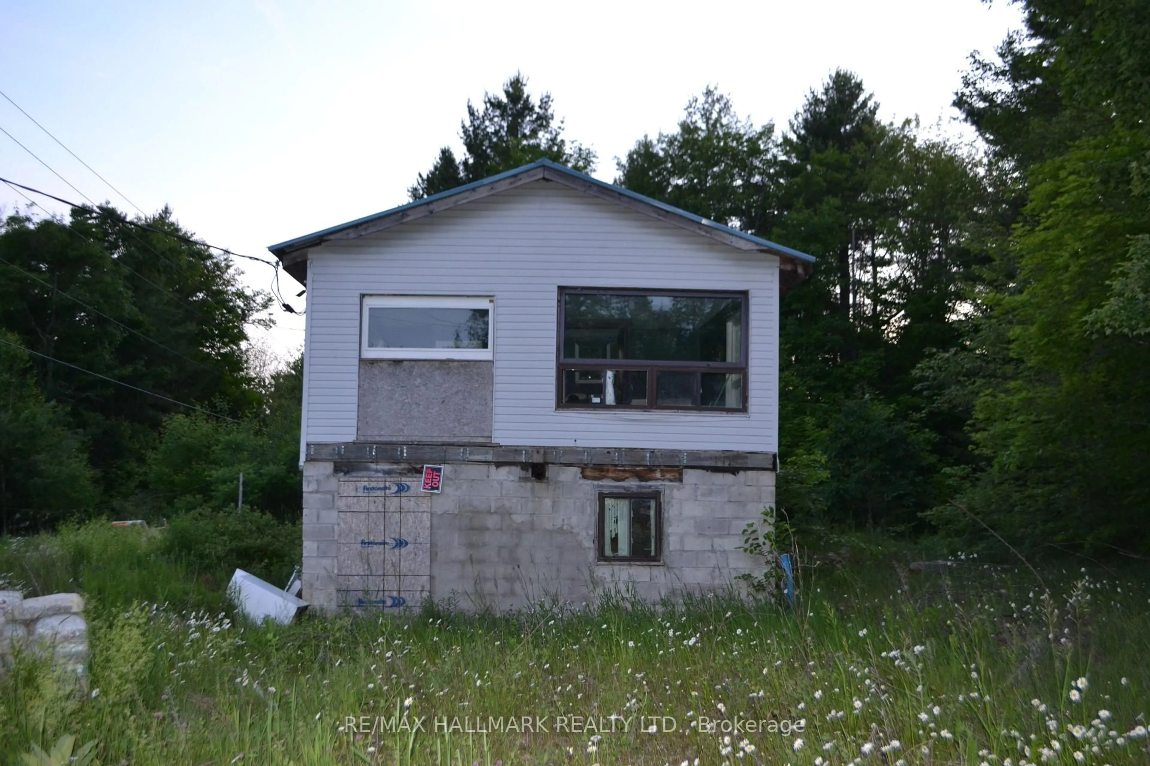 Unknown for 2269 Henderson Rd, Barry's Bay Ontario K0K 1B0