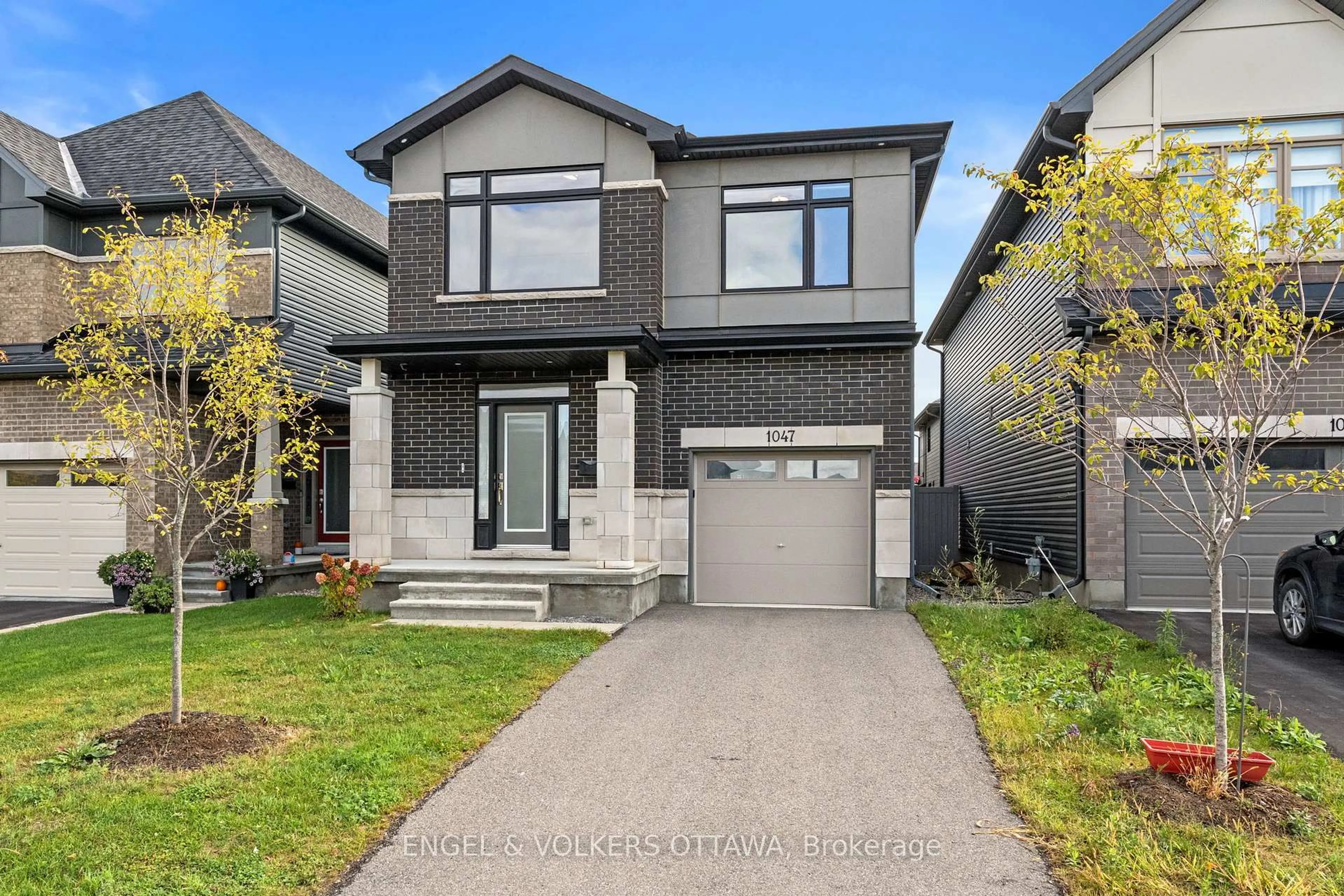 Home with brick exterior material, street for 1047 Hydrangea Ave, Ottawa Ontario K4M 0L5
