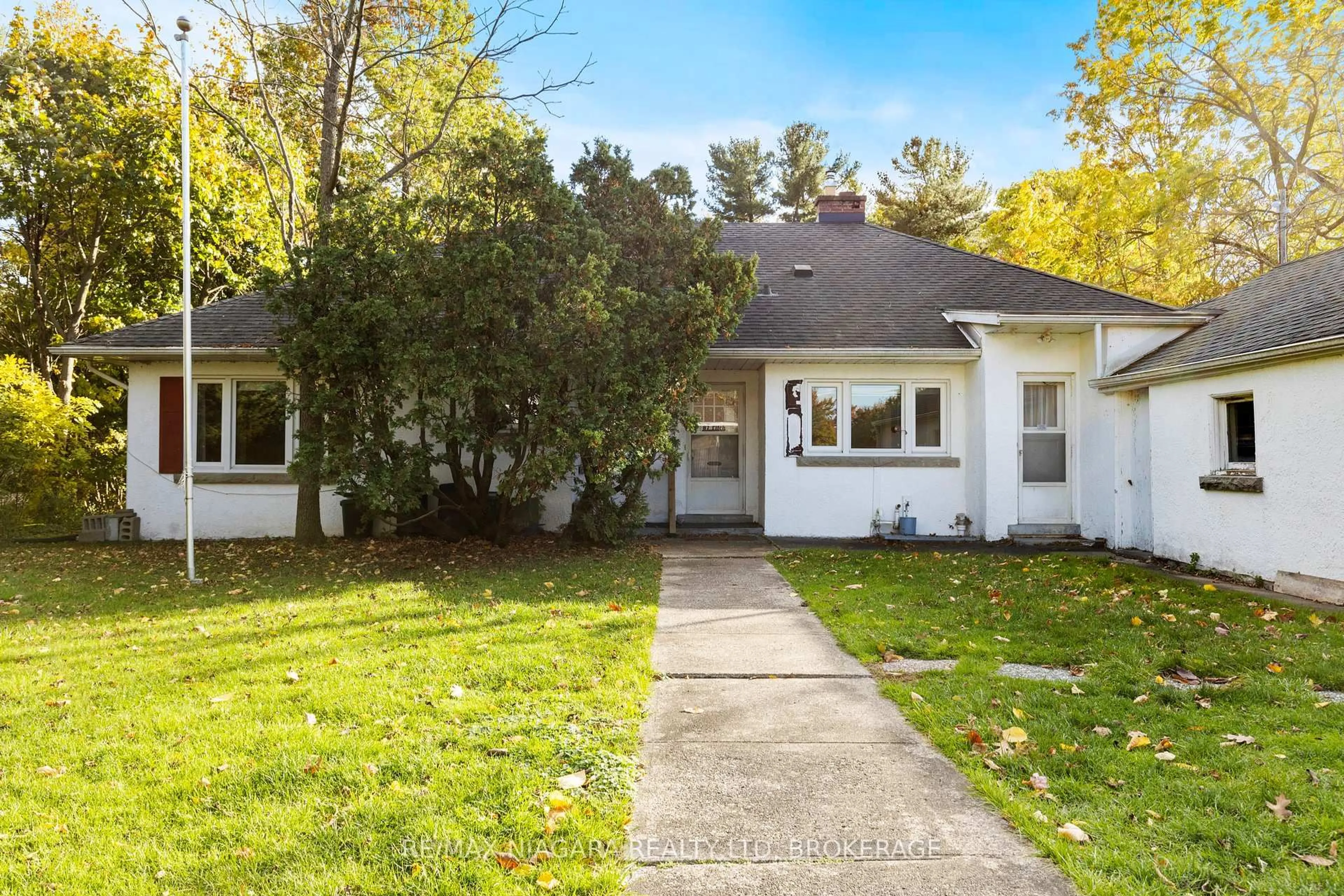 Unknown for 87 Fitch St, Welland Ontario L3C 4V3