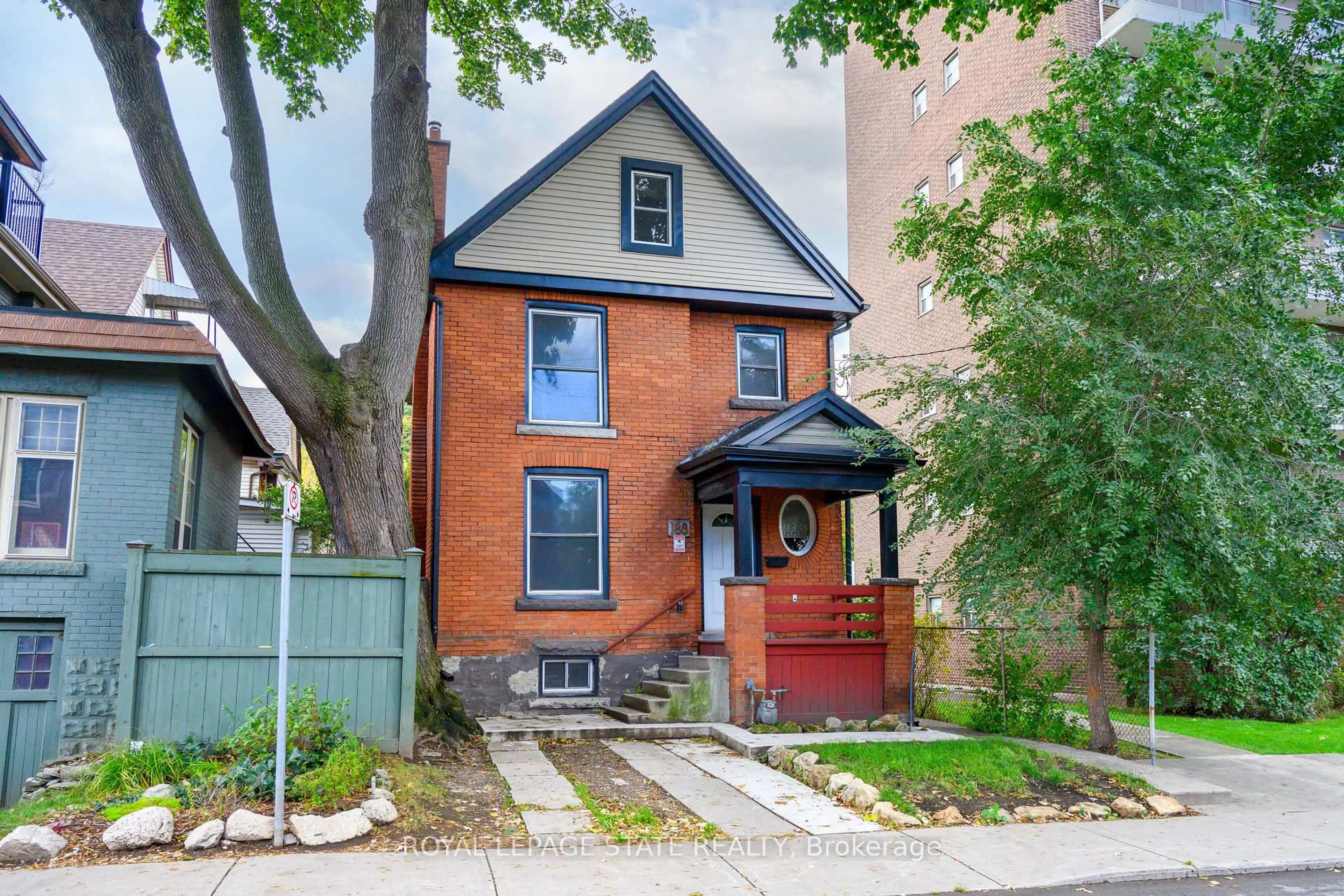 Home with brick exterior material, street for 188 Stinson St, Hamilton Ontario L8N 1S9
