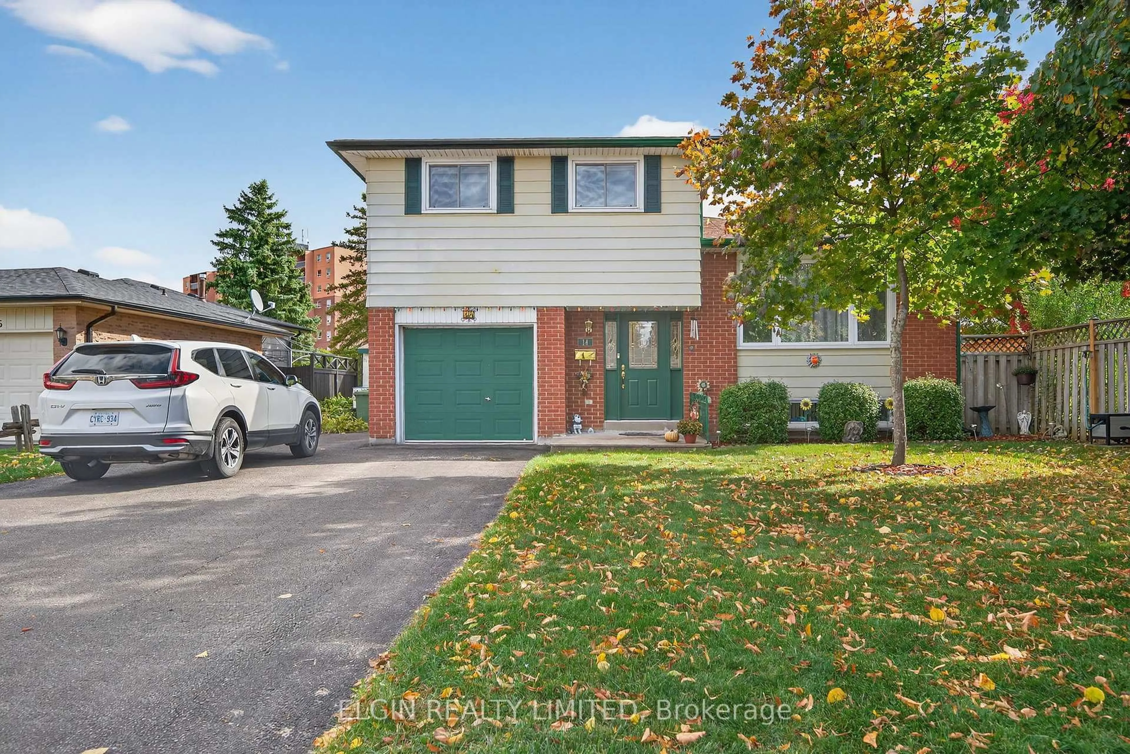 Home with brick exterior material, street for 14 Stirling Cres, St. Thomas Ontario N5P 3R3