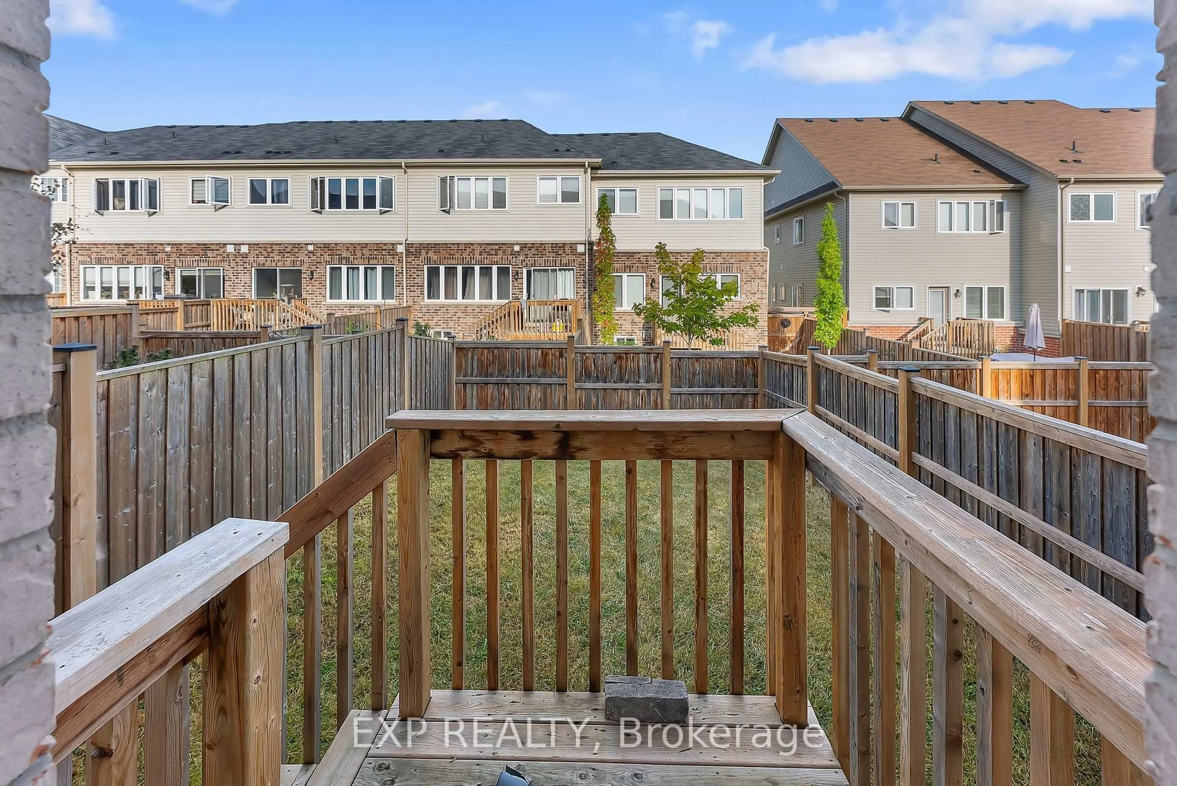A pic from outside/outdoor area/front of a property/back of a property/a pic from drone, water/lake/river/ocean view for 4192 Cherry Heights Blvd, Lincoln Ontario L3J 0R3