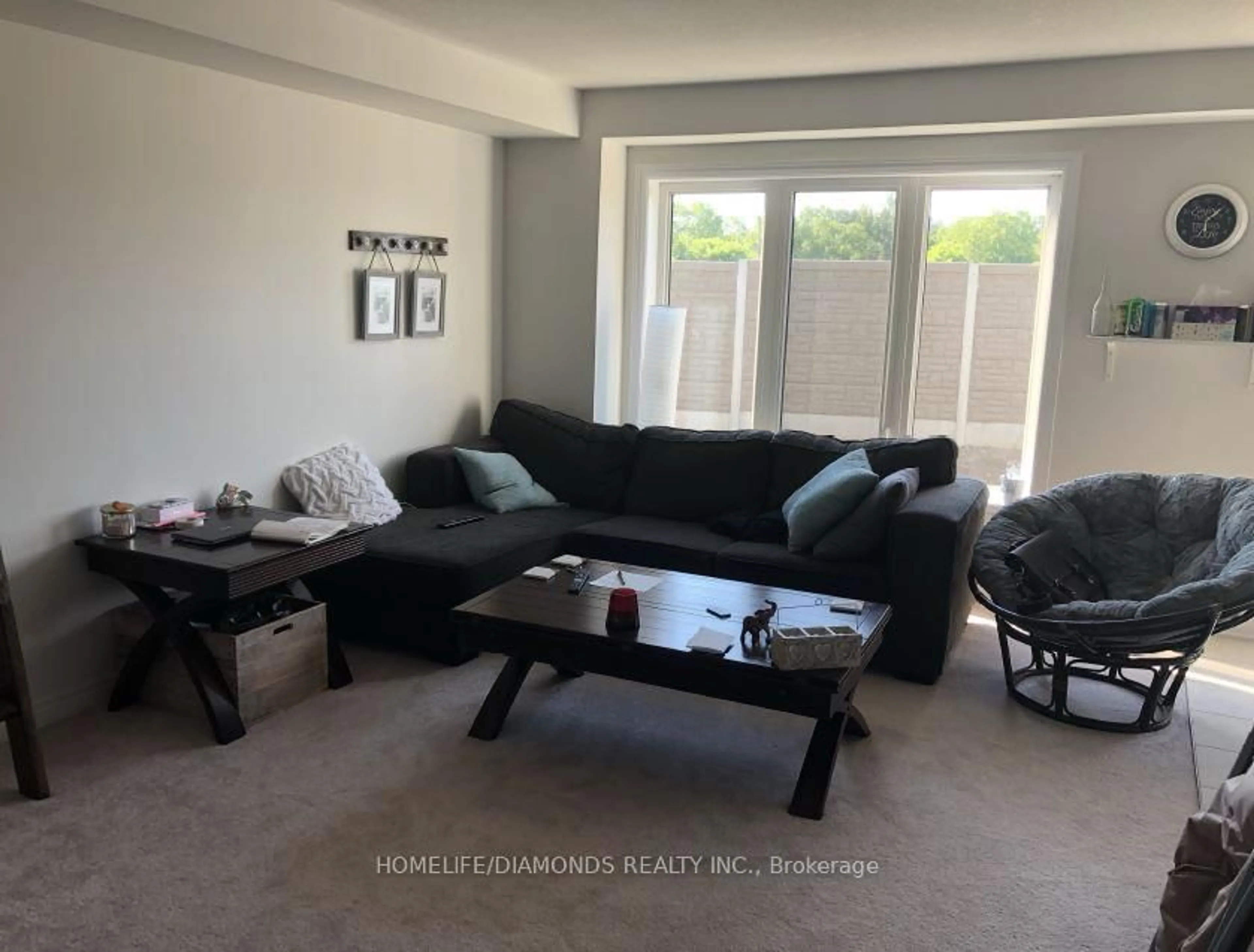 Living room with furniture, unknown for 470 LINDEN Dr #29, Cambridge Ontario N3H 5L5