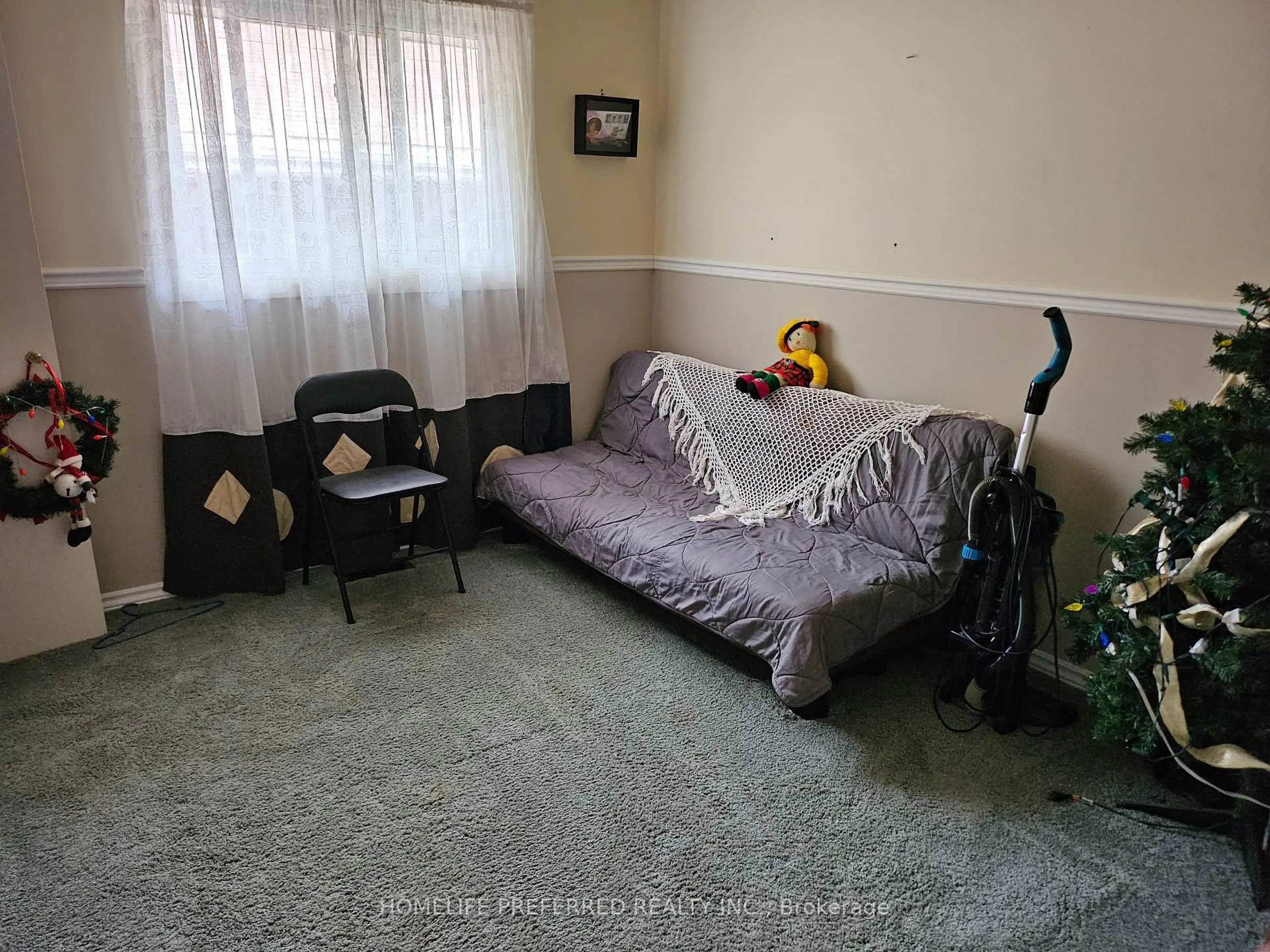 A pic of a room for 17B Beechwood Dr, Peterborough Ontario K9J 1M2