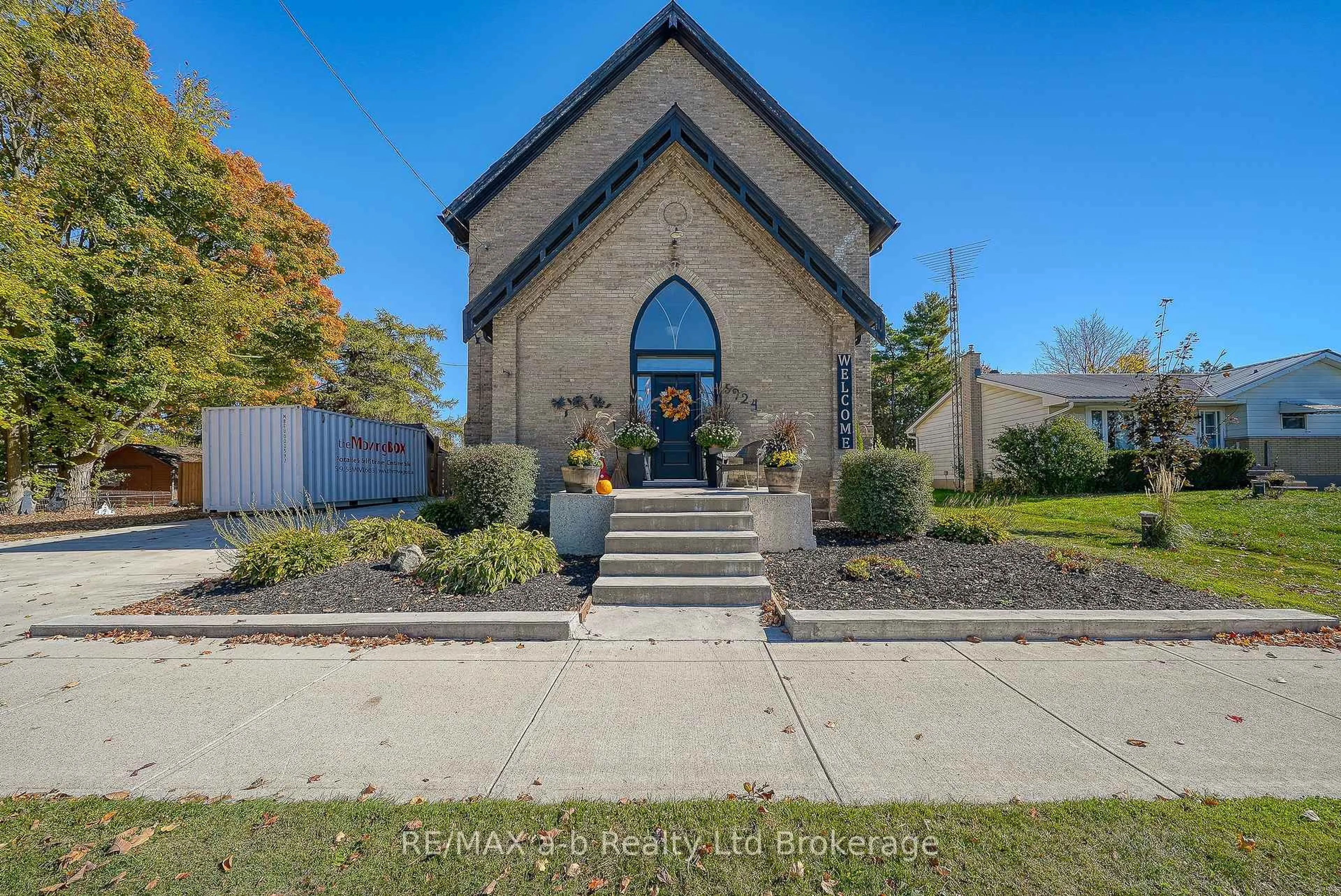 Home with brick exterior material, street for 5924 Putnam Rd, Thames Centre Ontario N0L 2J0
